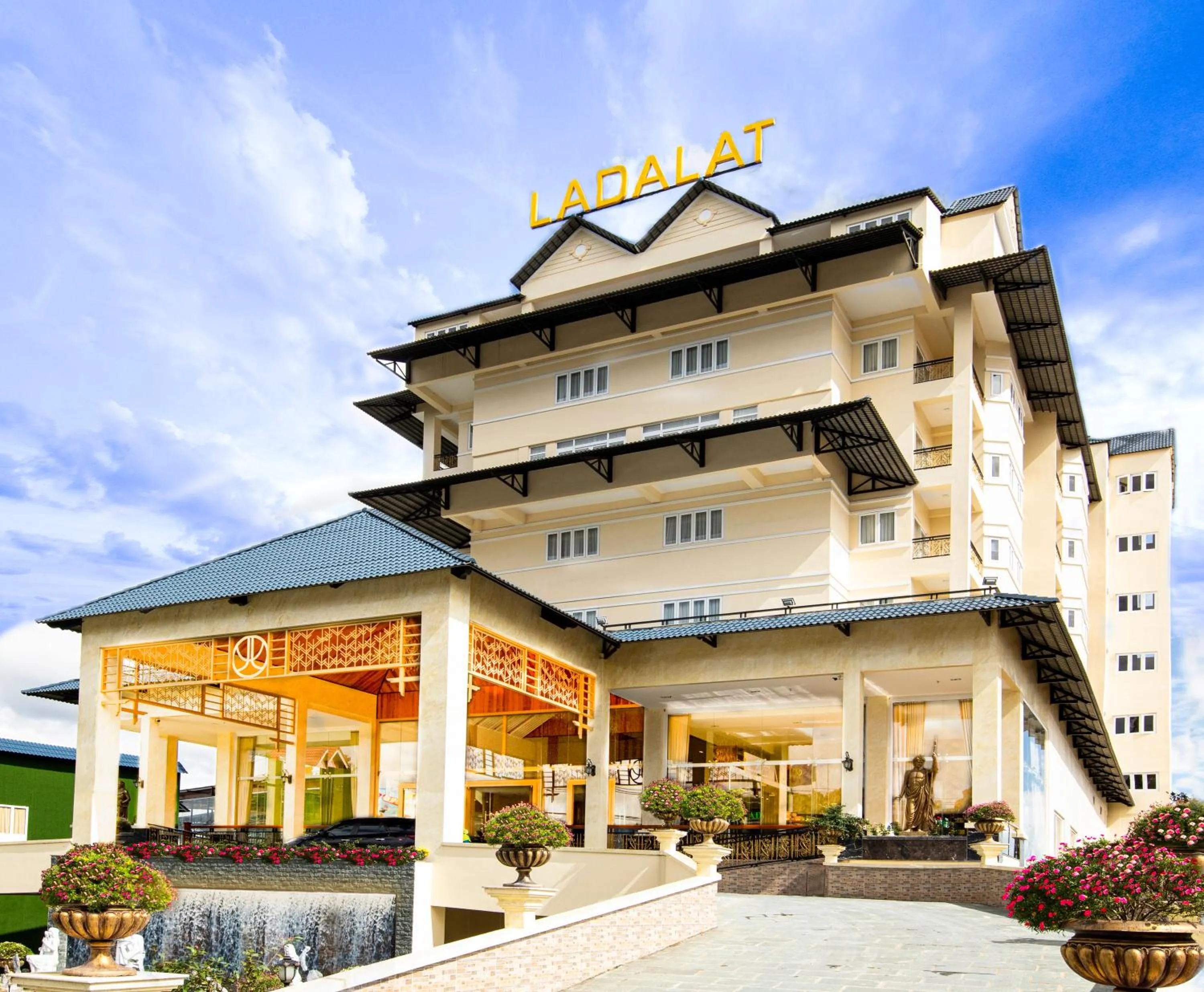 Property building in Ladalat Hotel