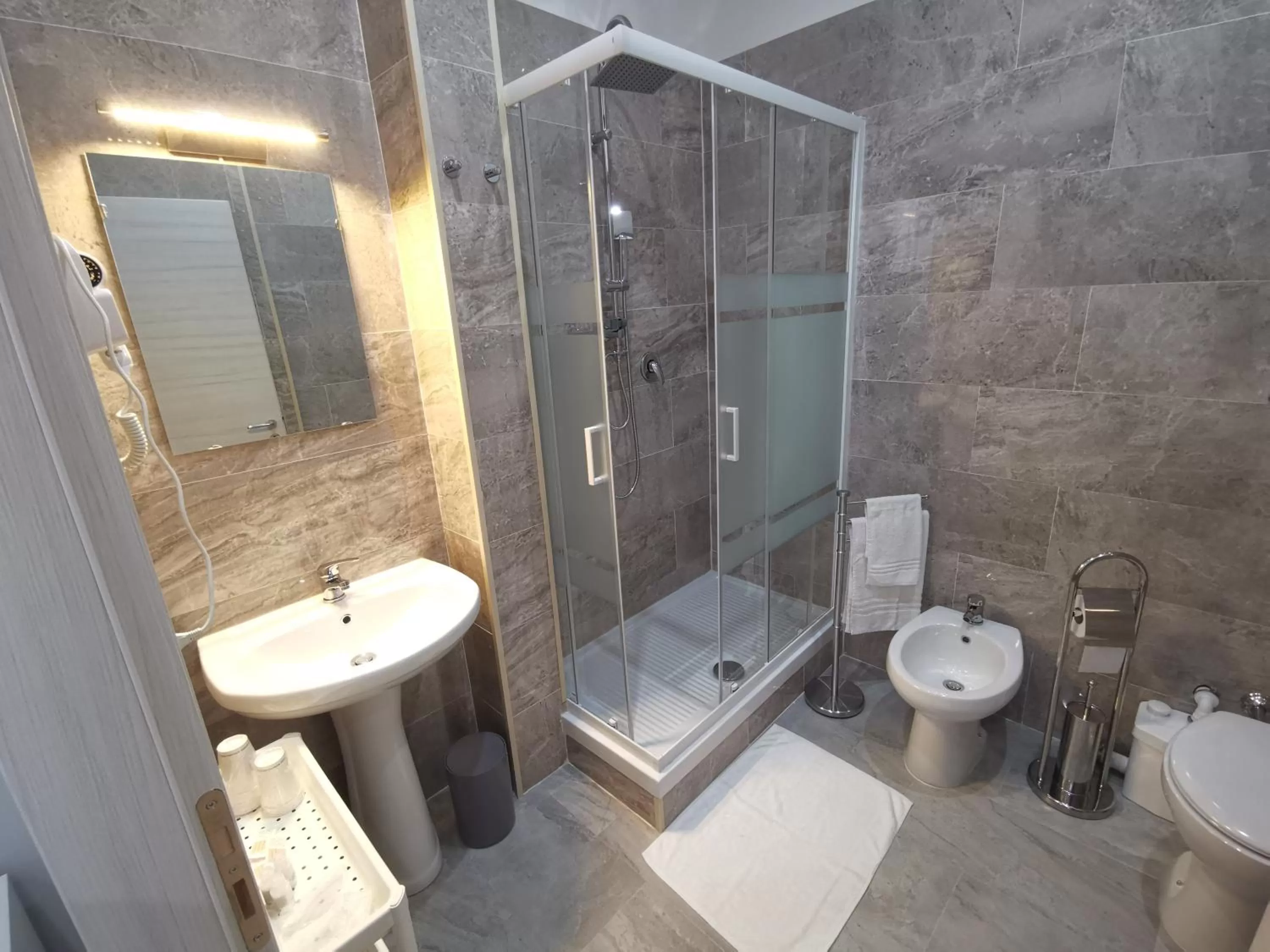 Shower, Bathroom in EMME Napoli