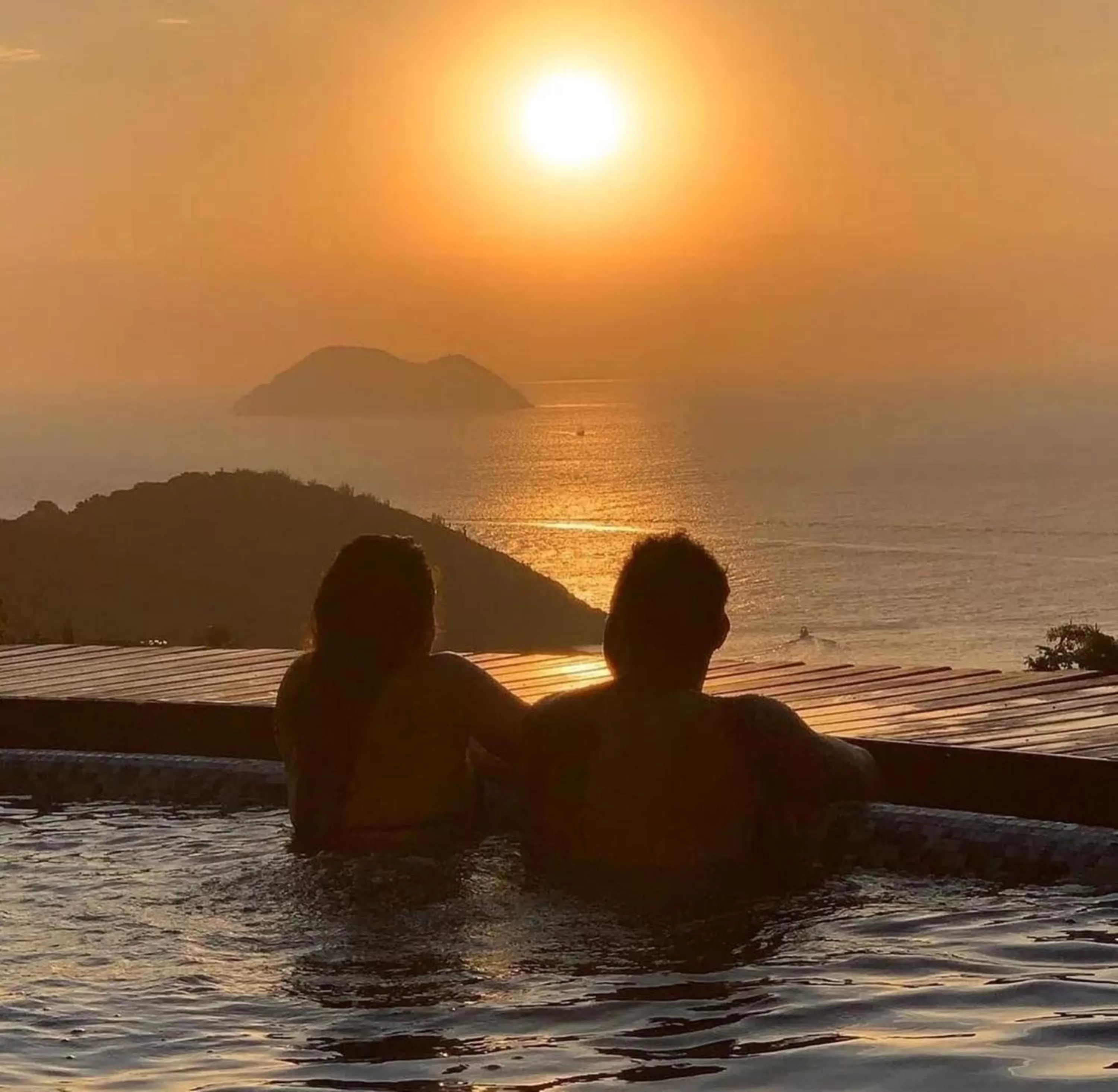 Sunset, Swimming Pool in La Belle Maison Brigitte Bardot