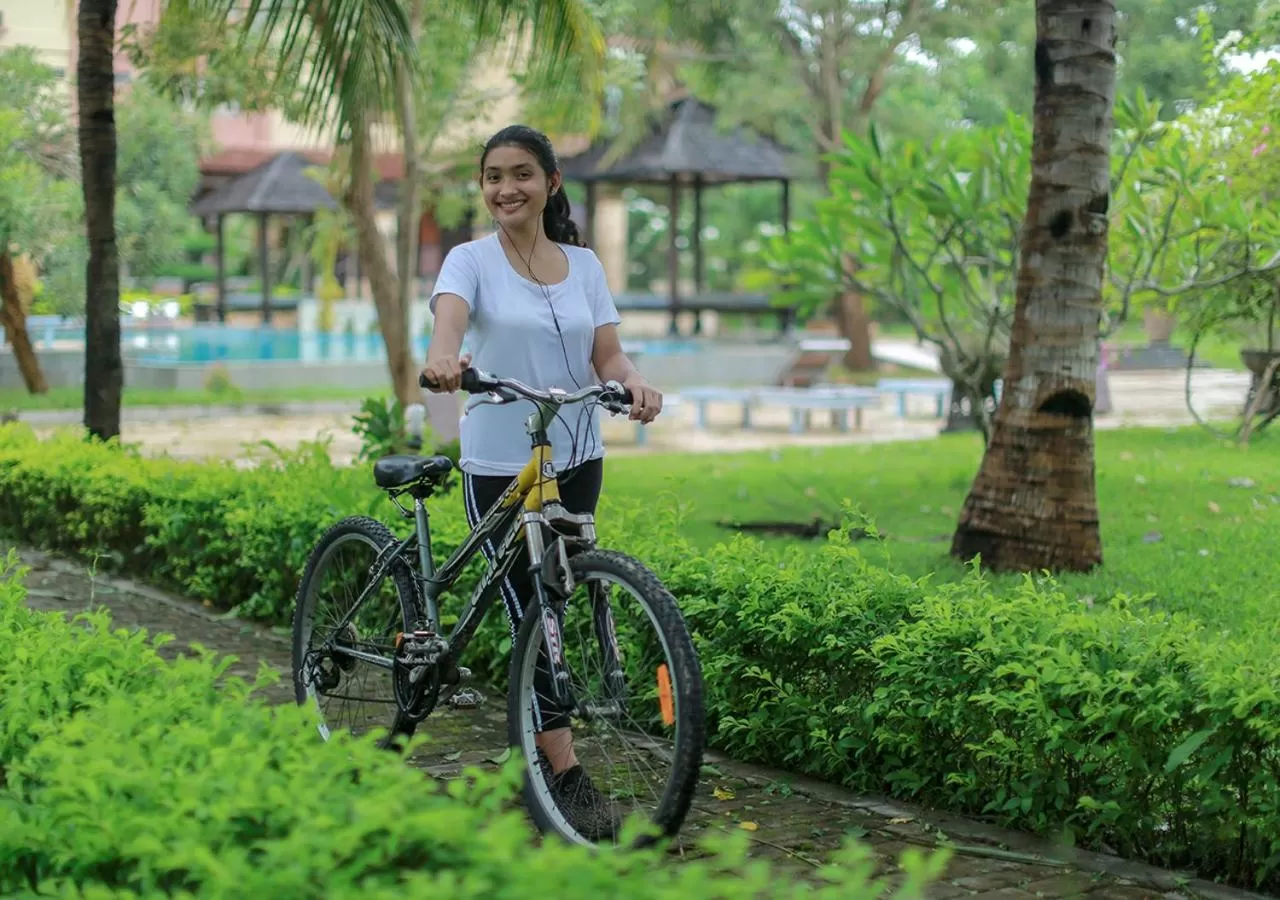 Cycling in The Jayakarta Suites Komodo Flores