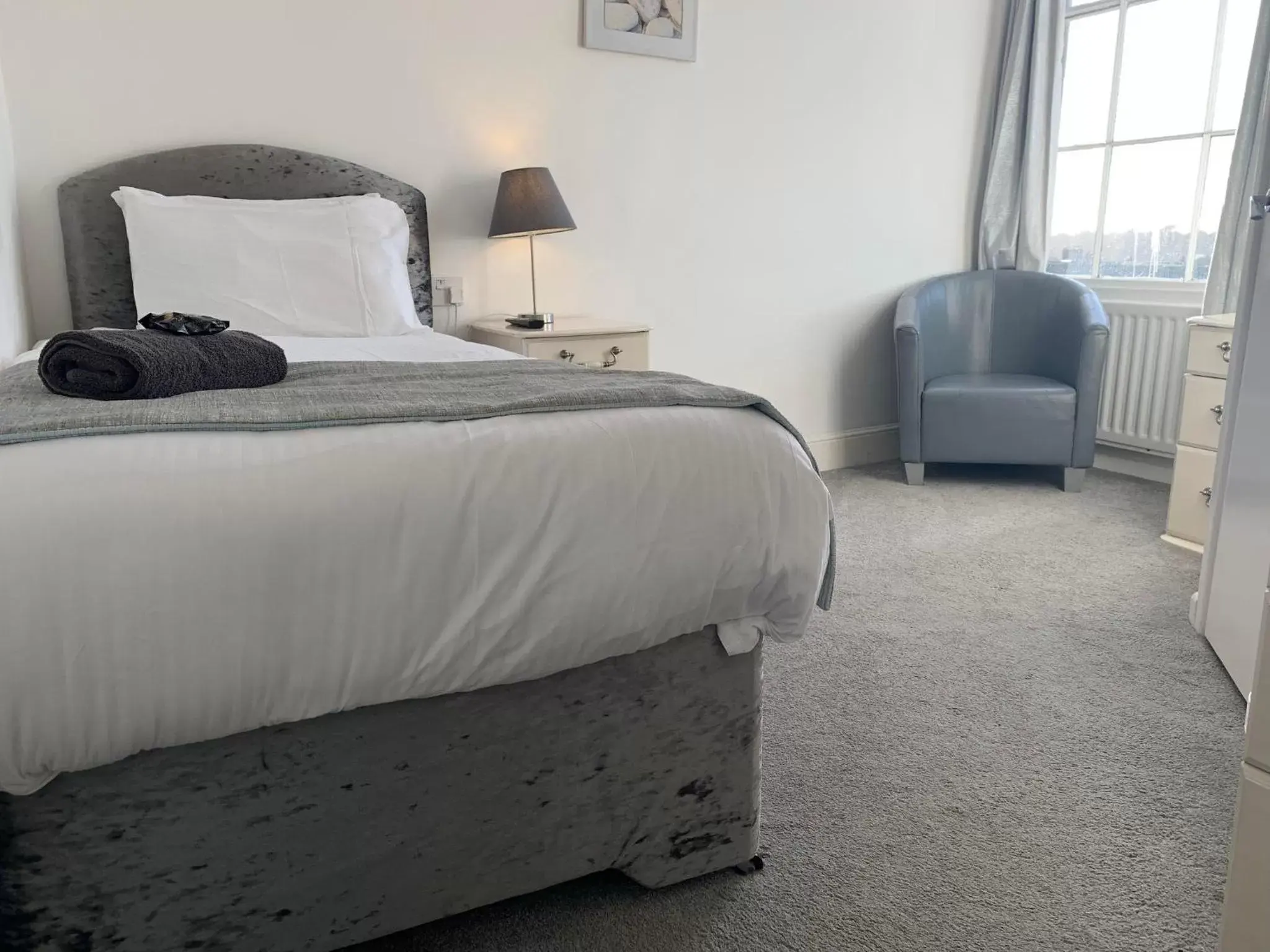 Large Single Room in The Jubilee Hotel East- with Spa Facilities Large Single Room in The Jubilee Hotel East- with Spa Facilities