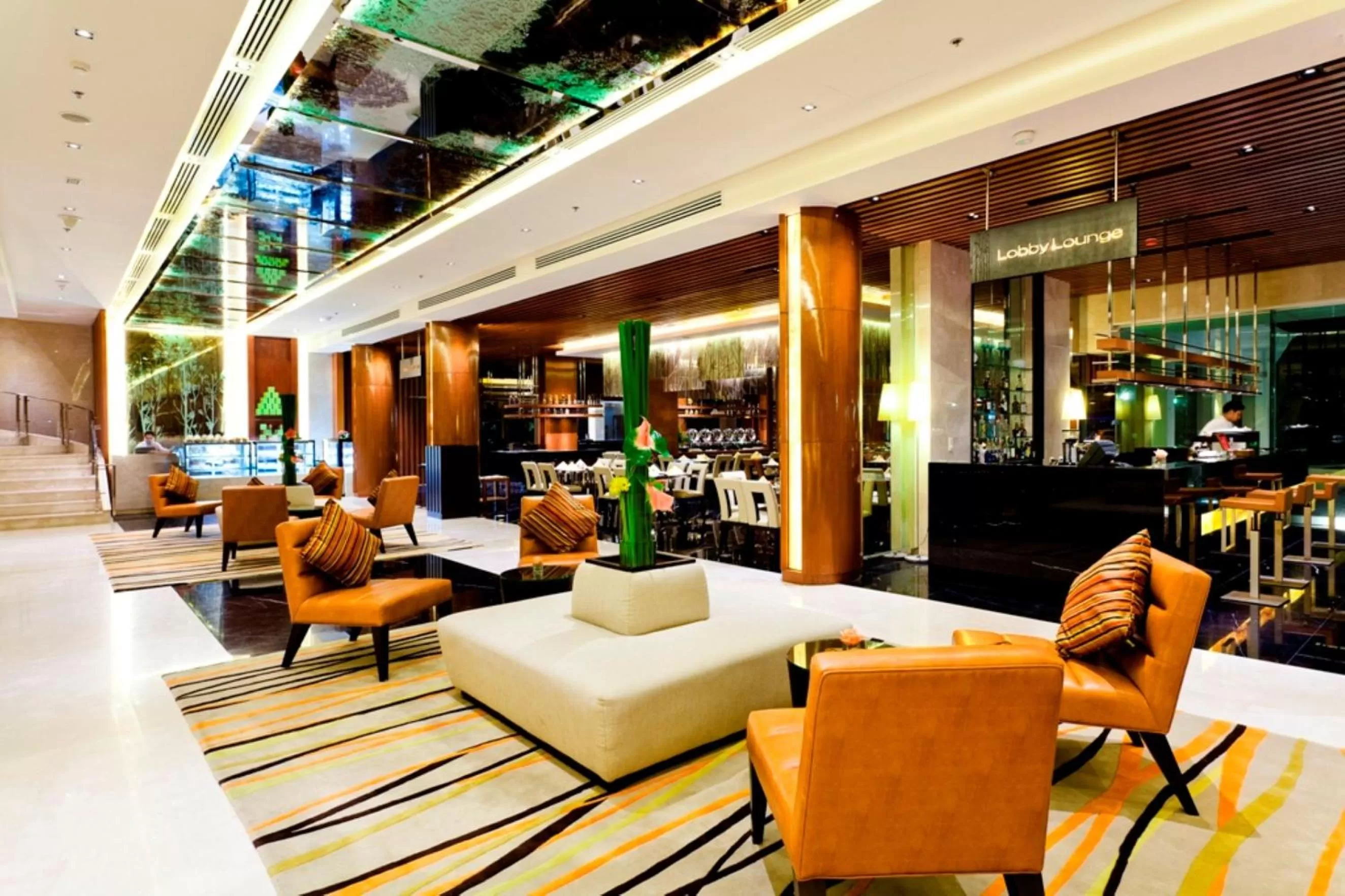 Lobby or reception in Royal Princess Larn Luang - SHA Extra Plus