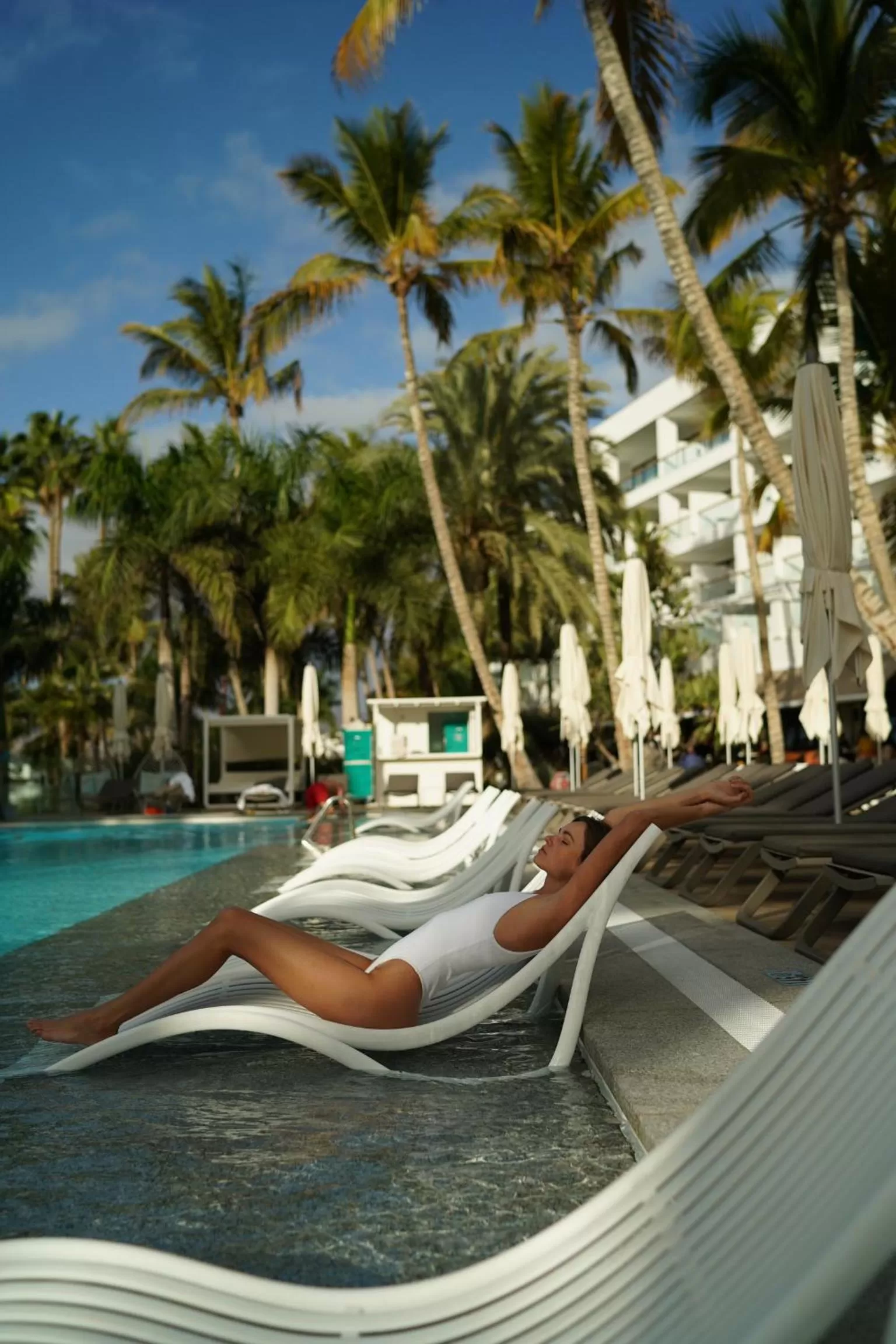 Day in Hotel Fariones