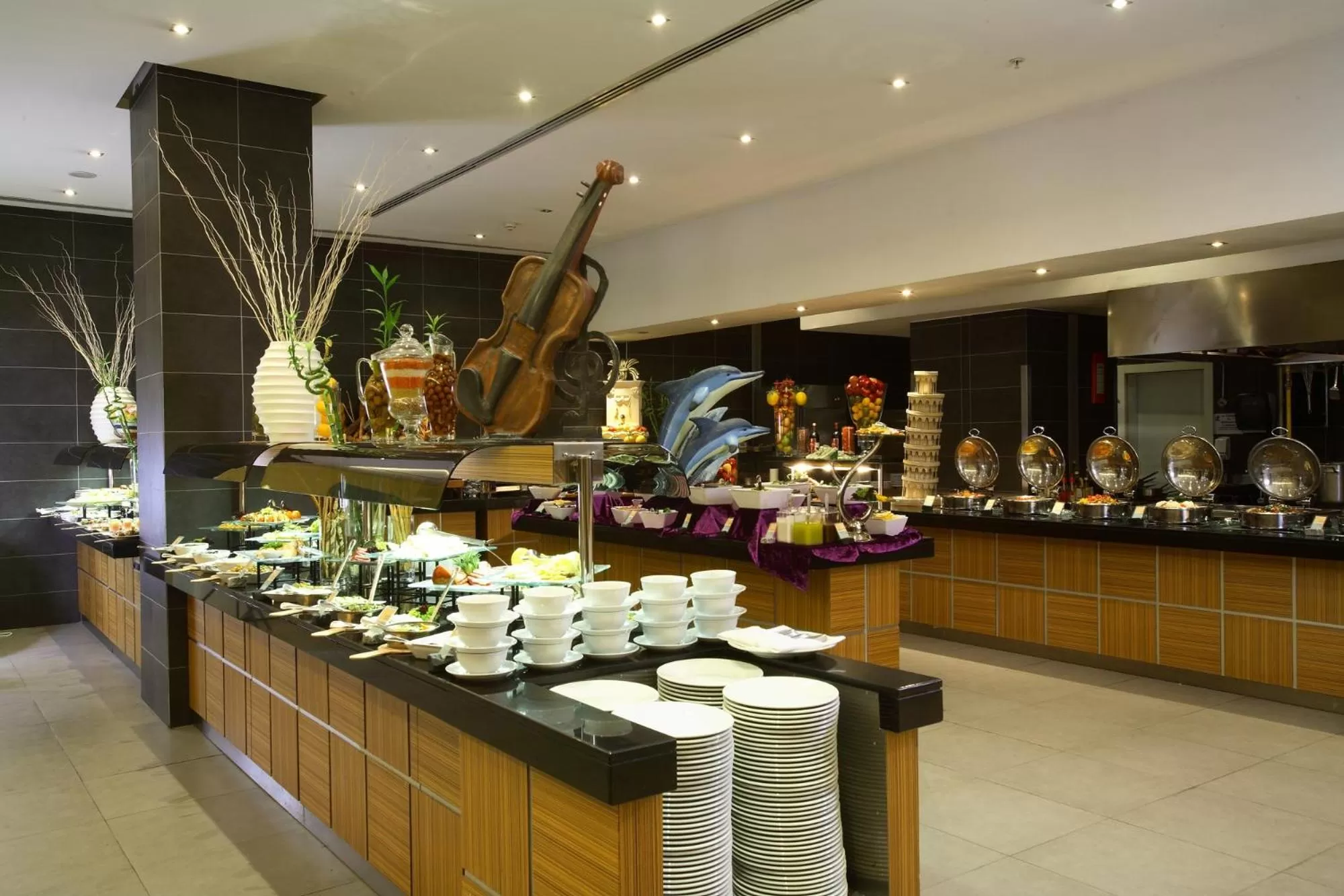 Breakfast, Restaurant/Places to Eat in Nova Plaza Prime Hotel