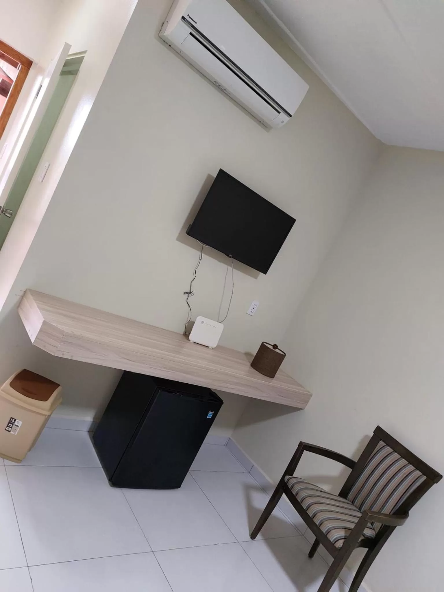 TV/Entertainment Center in Curasita colour Appartments