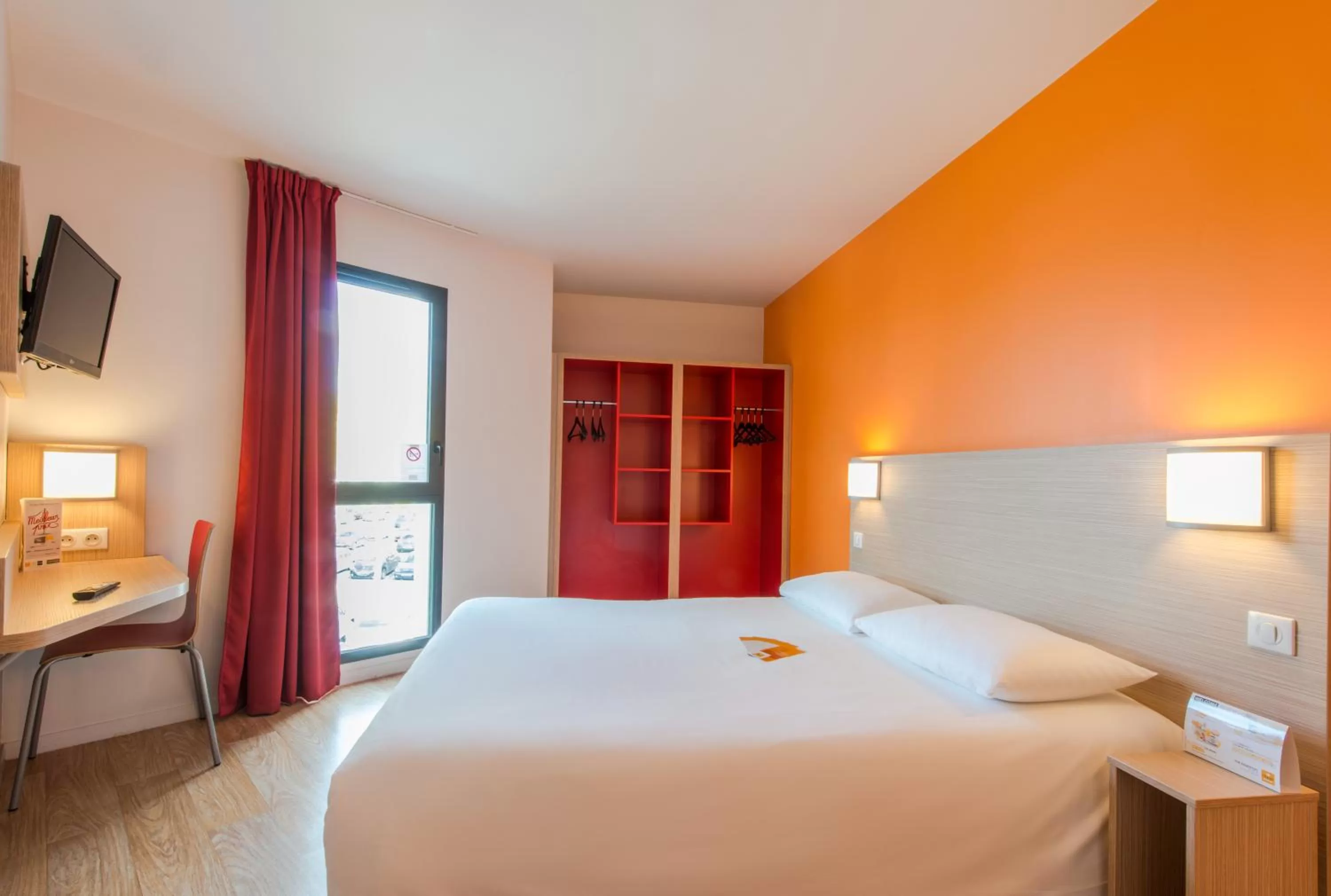 Bed in Première Classe La Rochelle Centre - Les Minimes