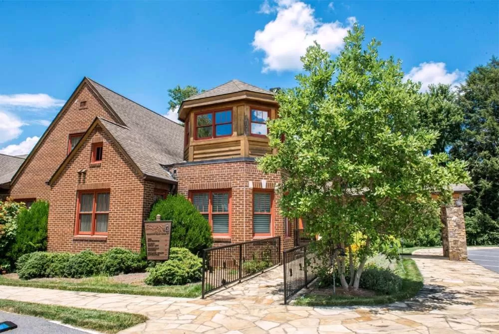 Facade/entrance in Brasstown Valley Resort & Spa