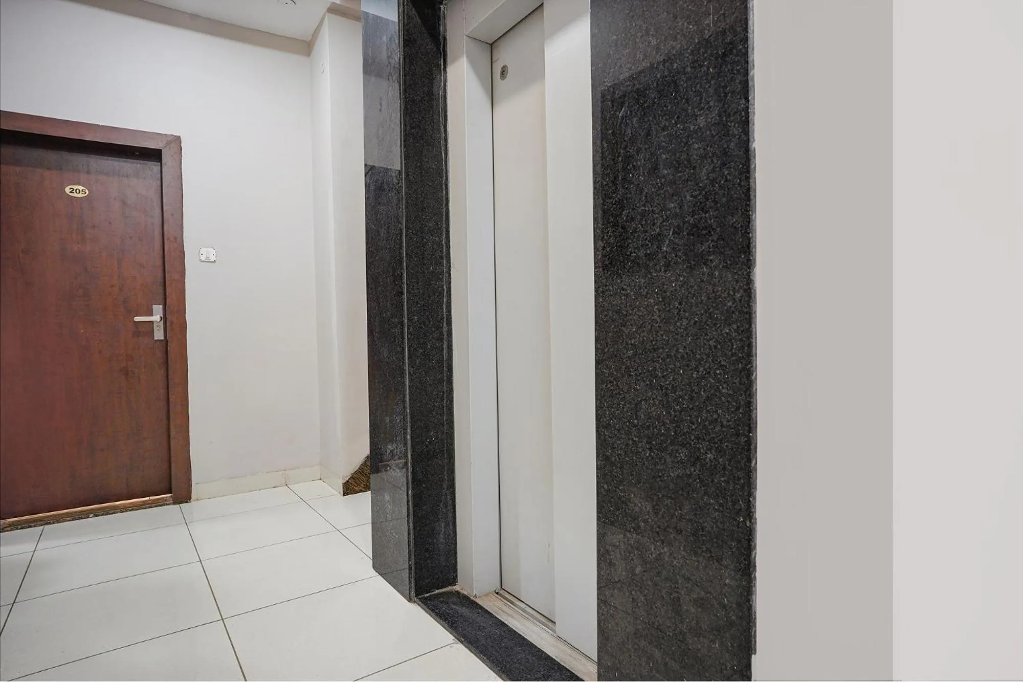 elevator in FabExpress Ritik