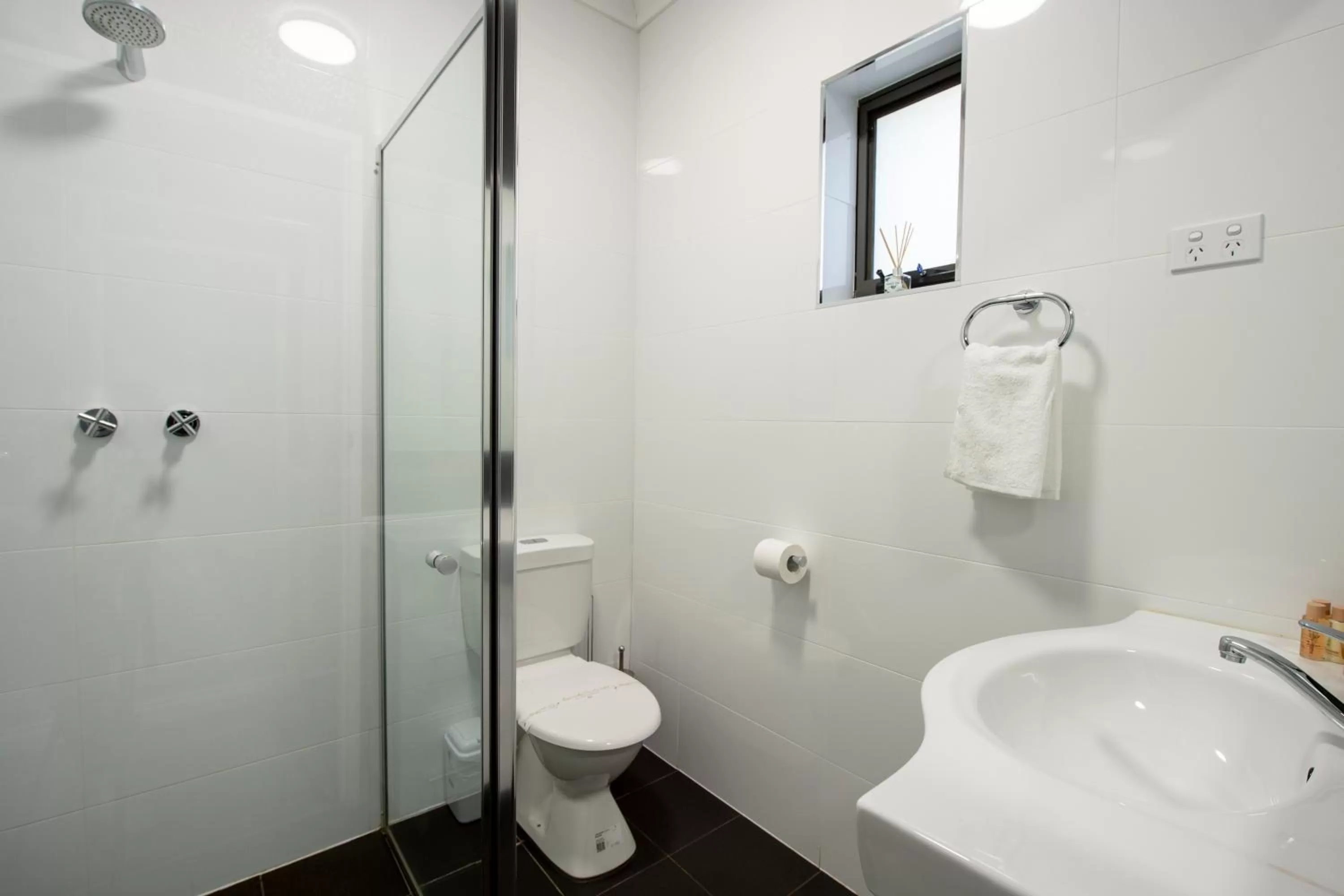 Bathroom in City Centre Motel Hotel