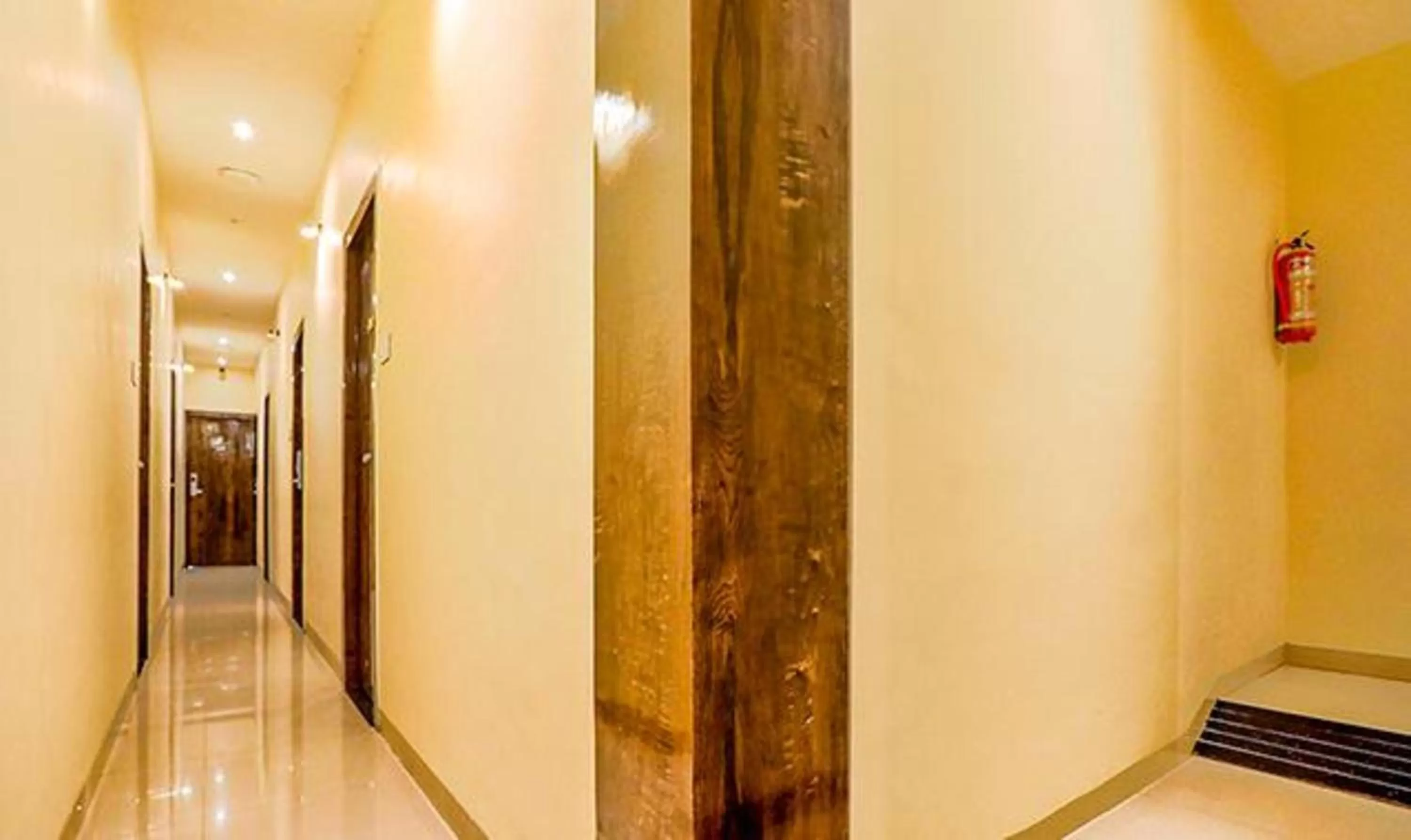 Lobby or reception in FabExpress Gateway Inn