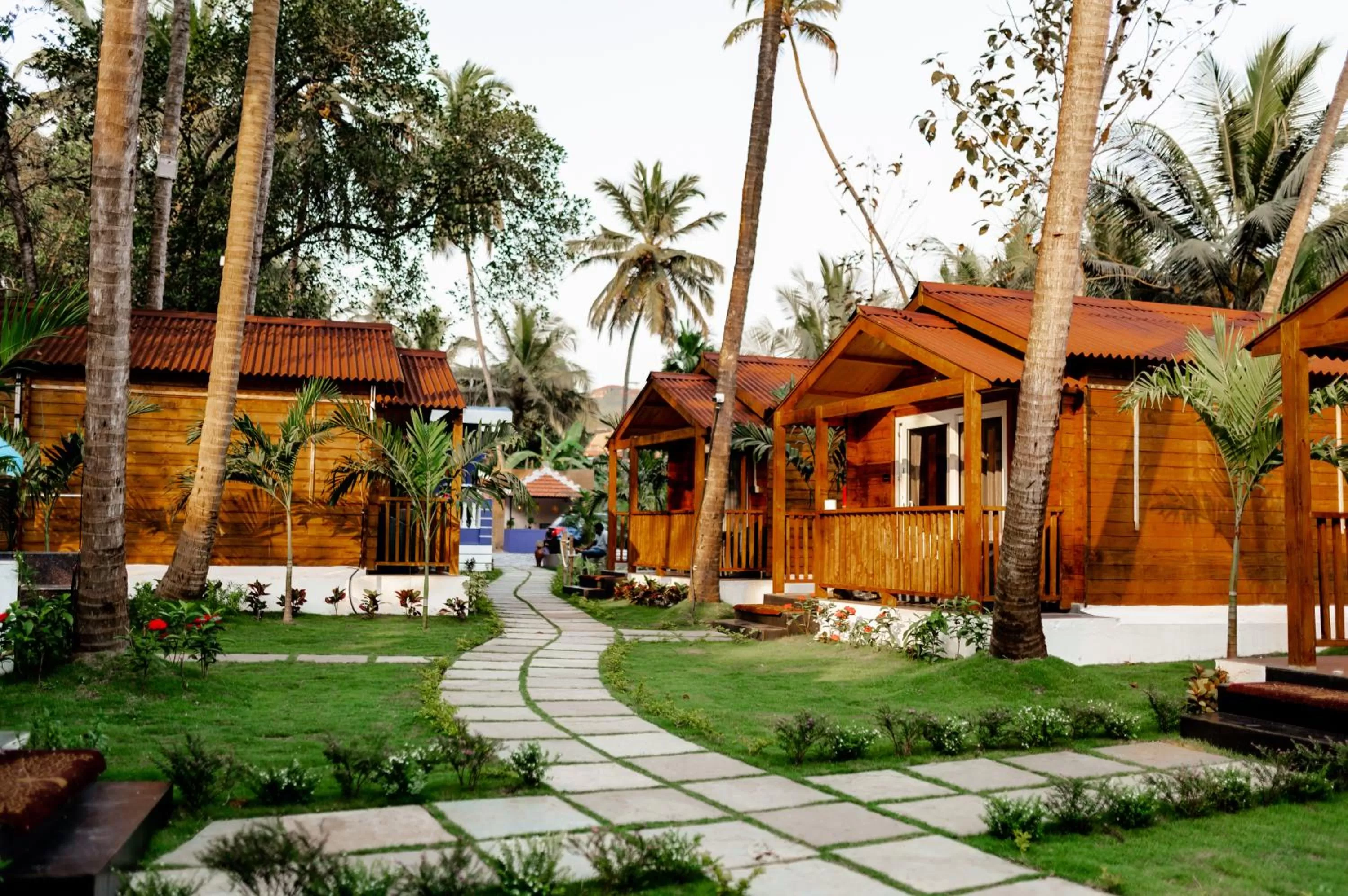 Garden, Property Building in Tranquill Riverside Luxury Cottages With Bathtub, Candolim