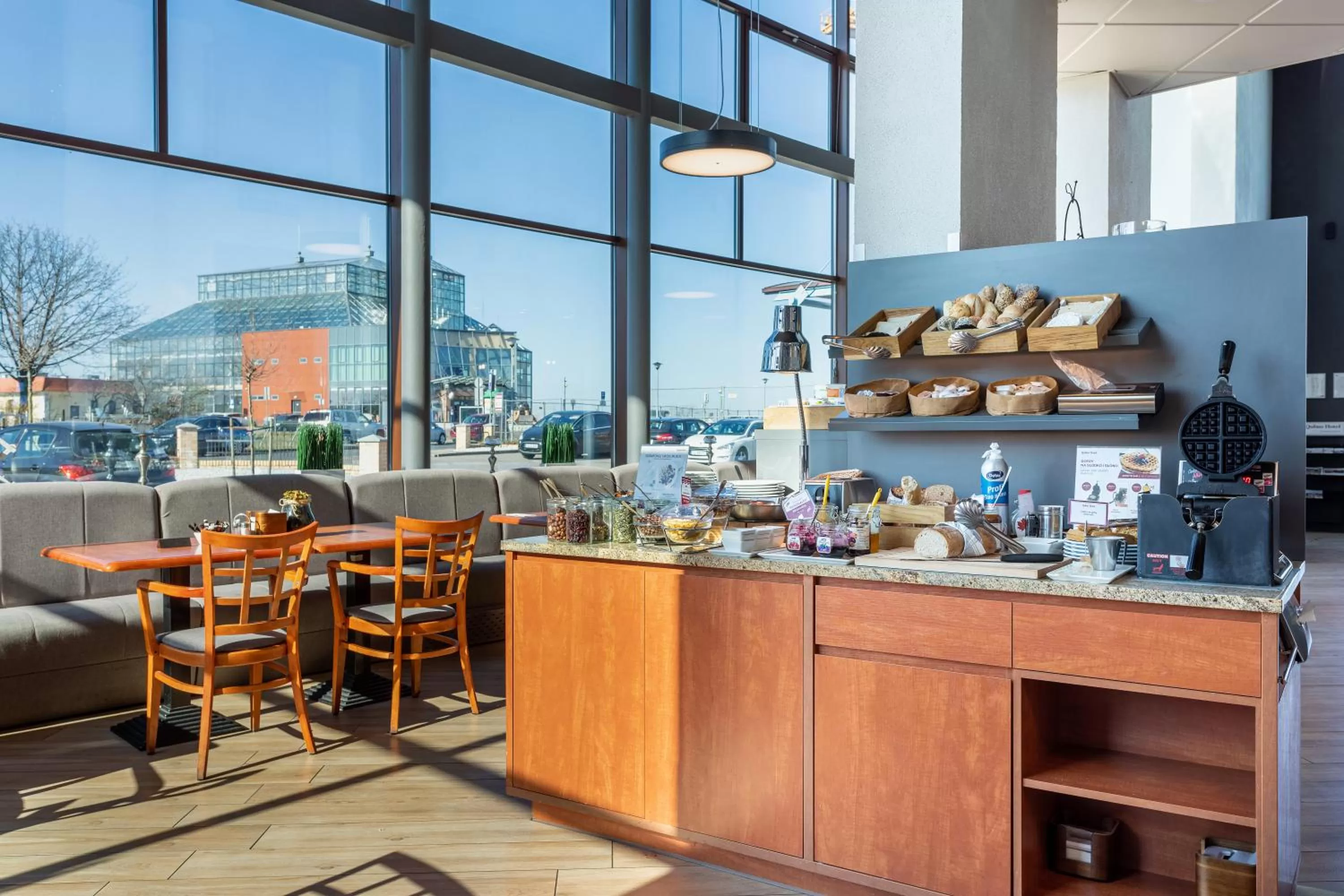 Restaurant/places to eat in Qubus Hotel Zielona Góra