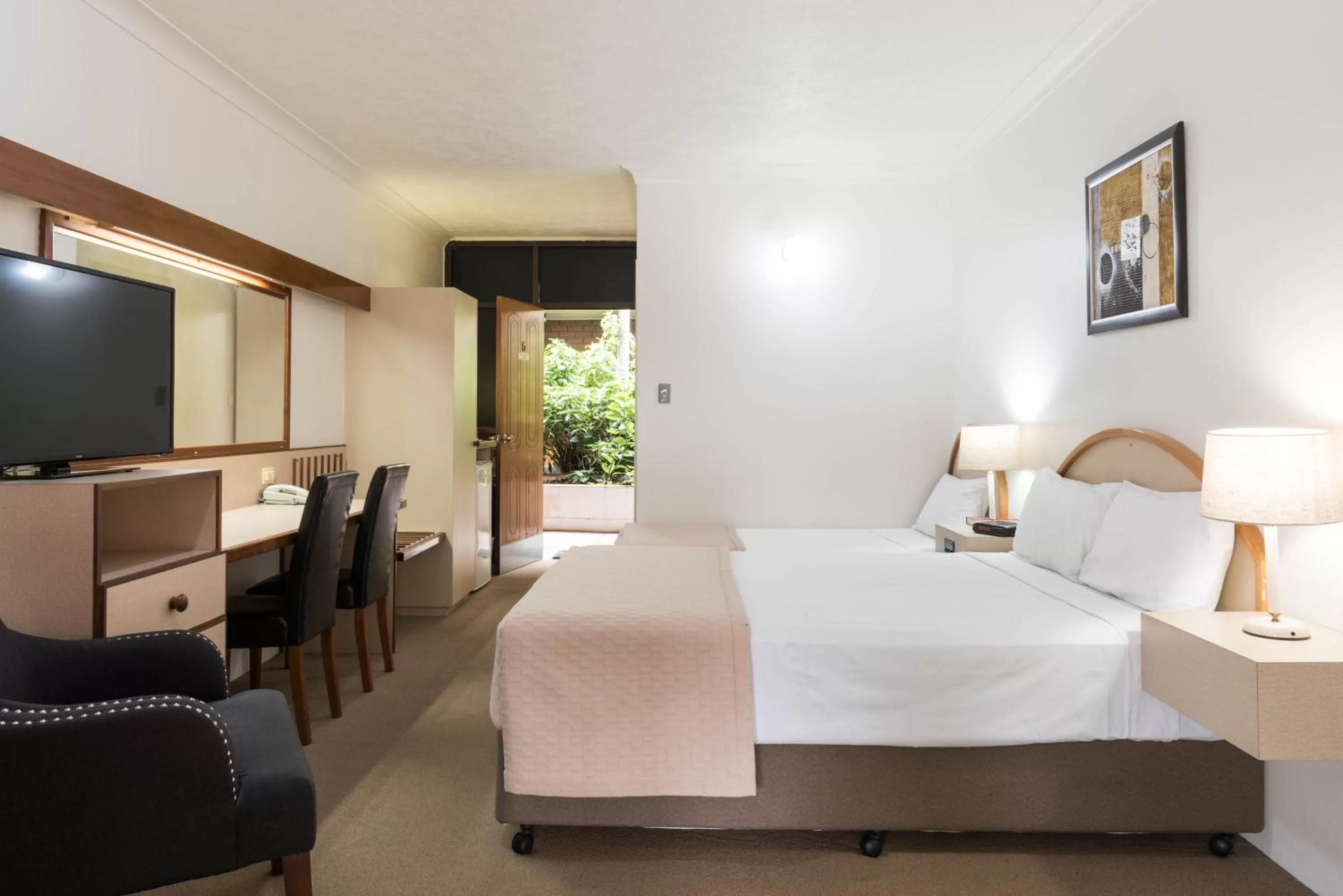 Bed in Longreach Motor Inn