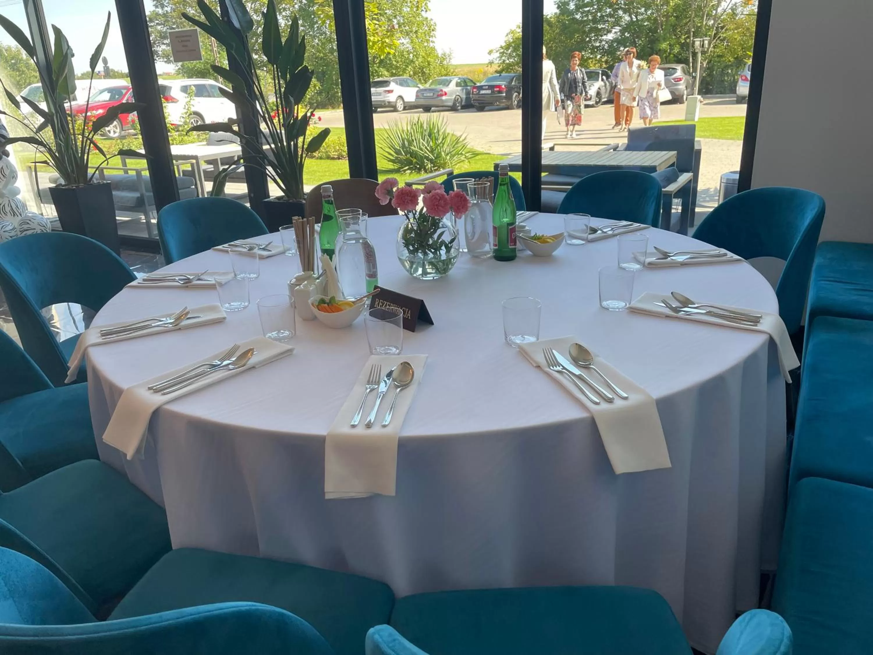 Restaurant/places to eat in HOTEL Art Cafe