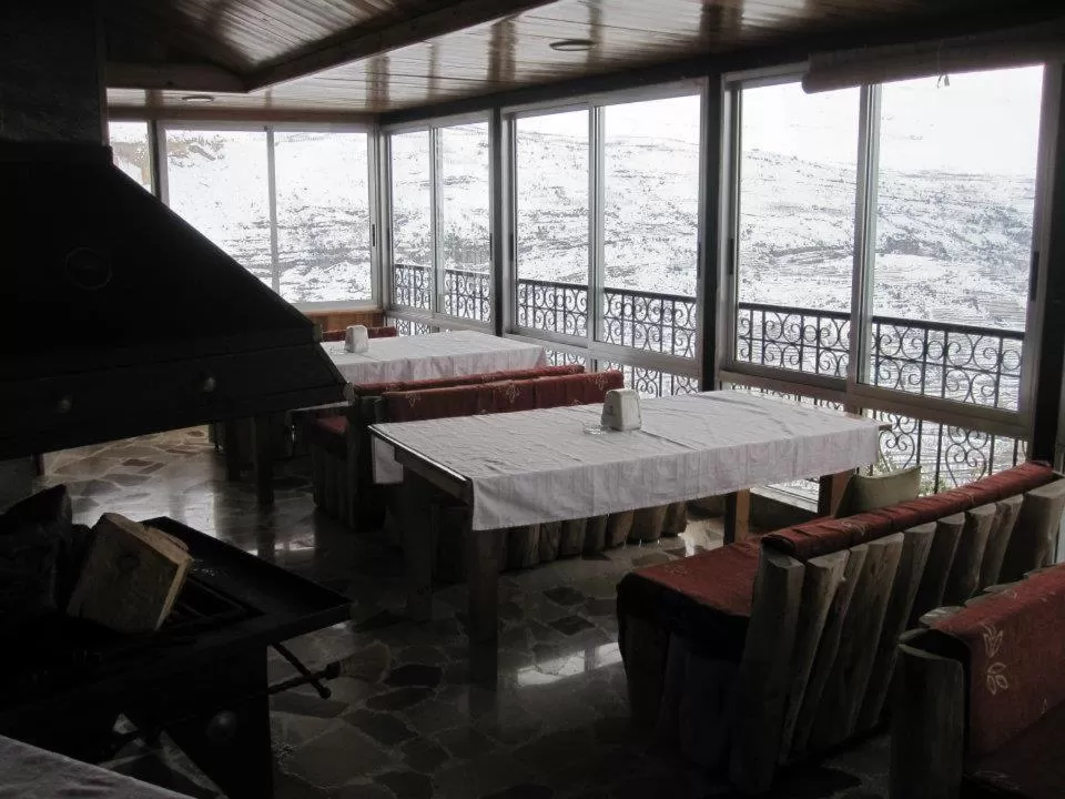 Restaurant/Places to Eat in Hotel L'Aiglon