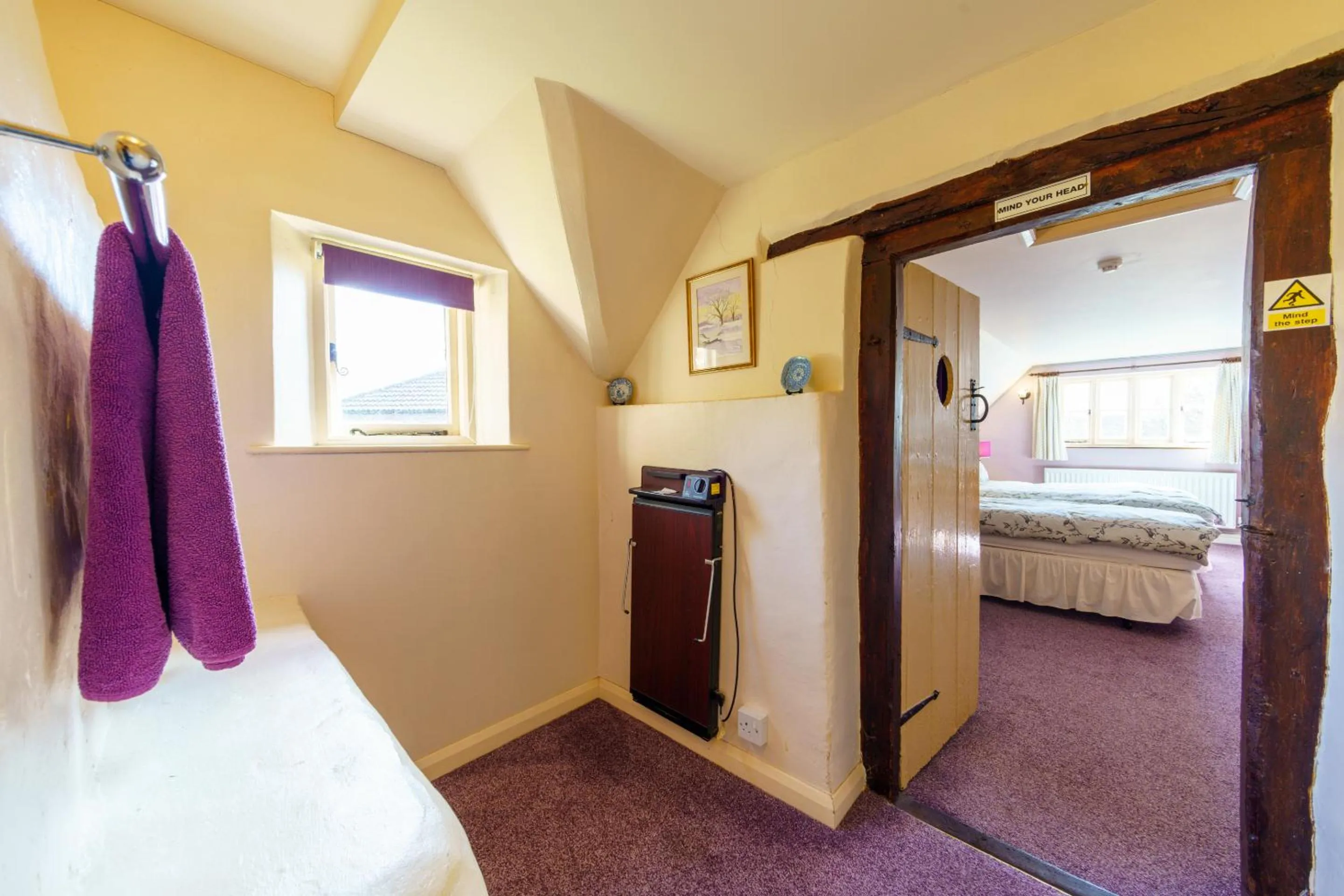 Bedroom, Bed in Yallands Farmhouse