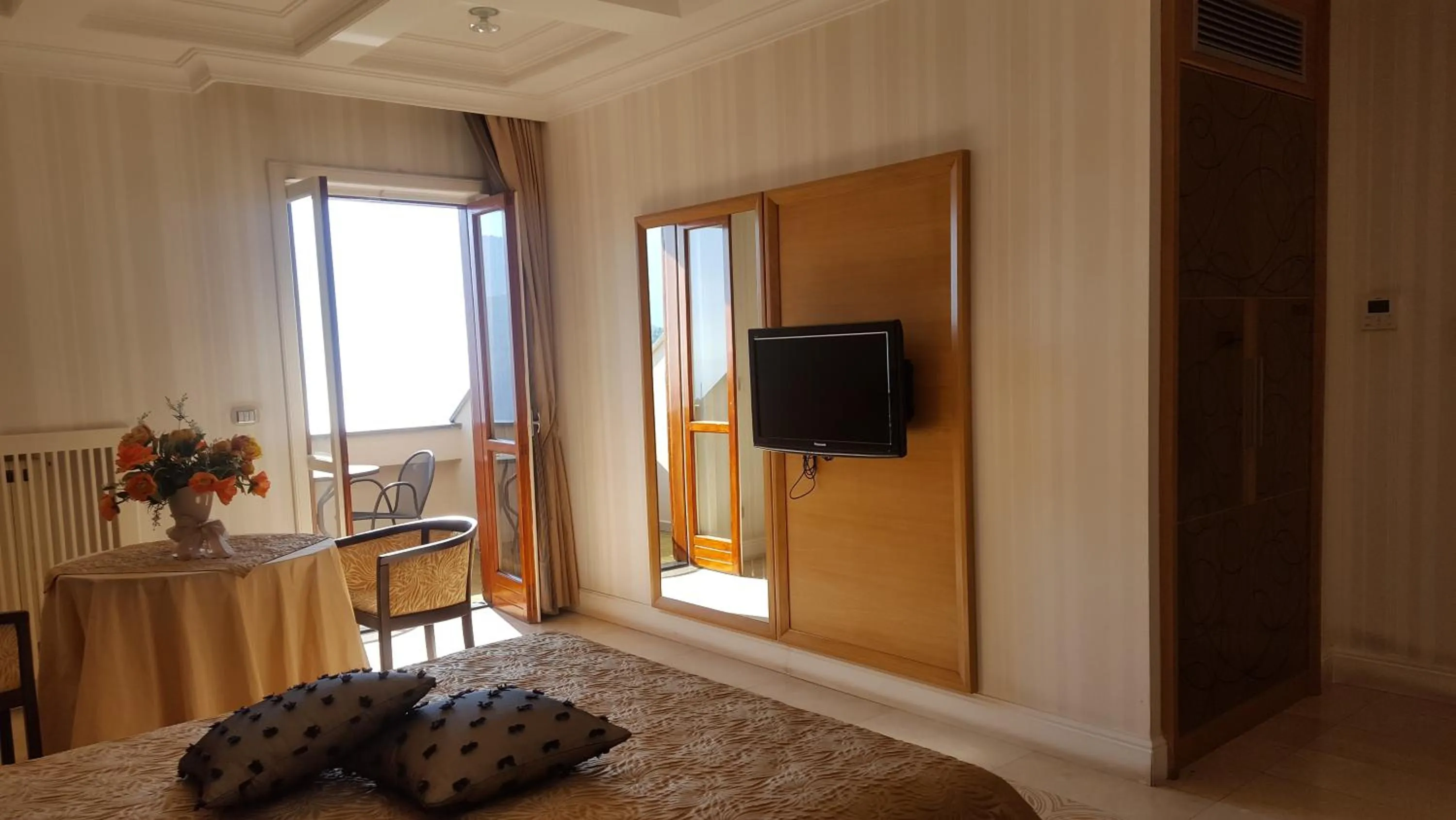 Photo of the whole room, Bed in San Lorenzo - Boutique Hotel & SPA