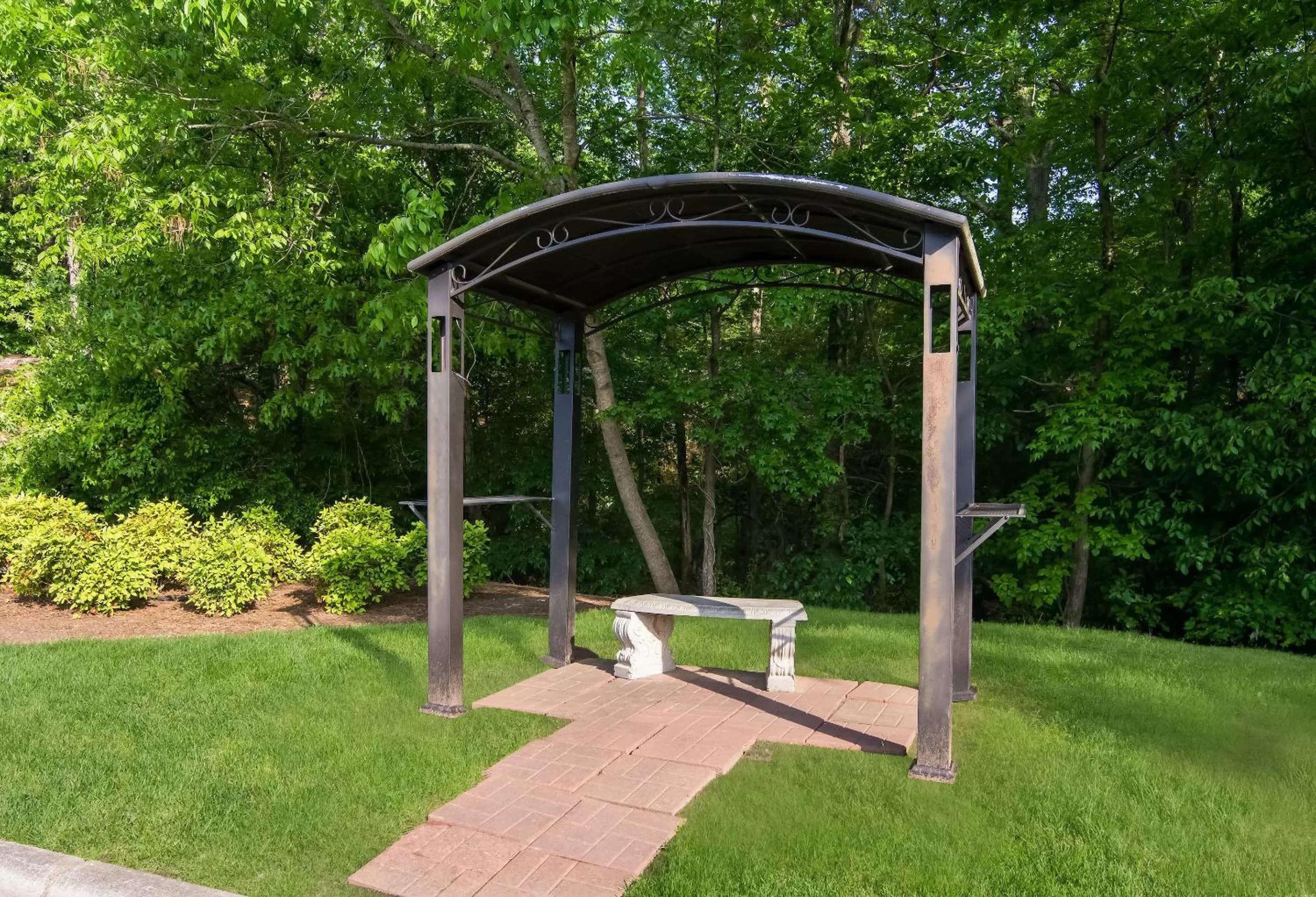 Garden in Red Roof Inn Durham - Triangle Park