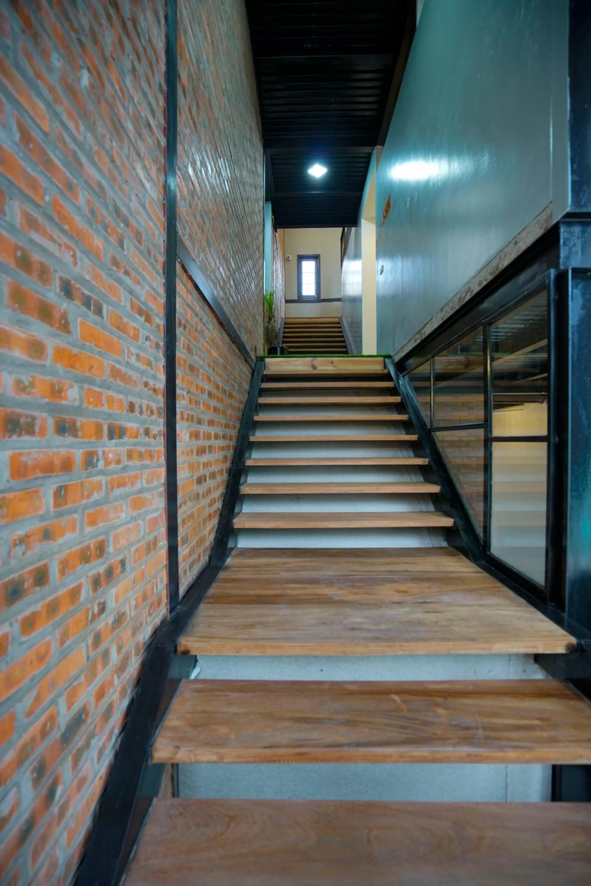 Property building in Halong bay Almorhome