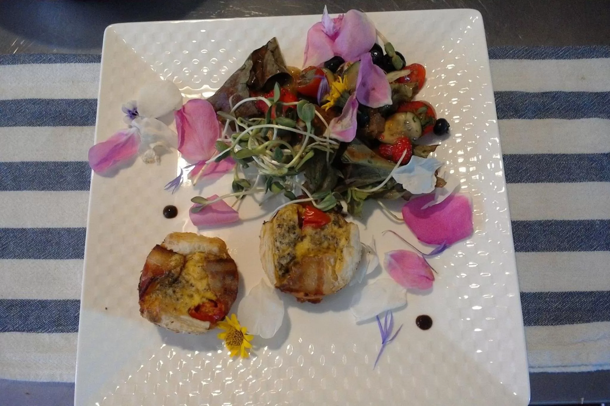 Breakfast in Île de Garde B&B