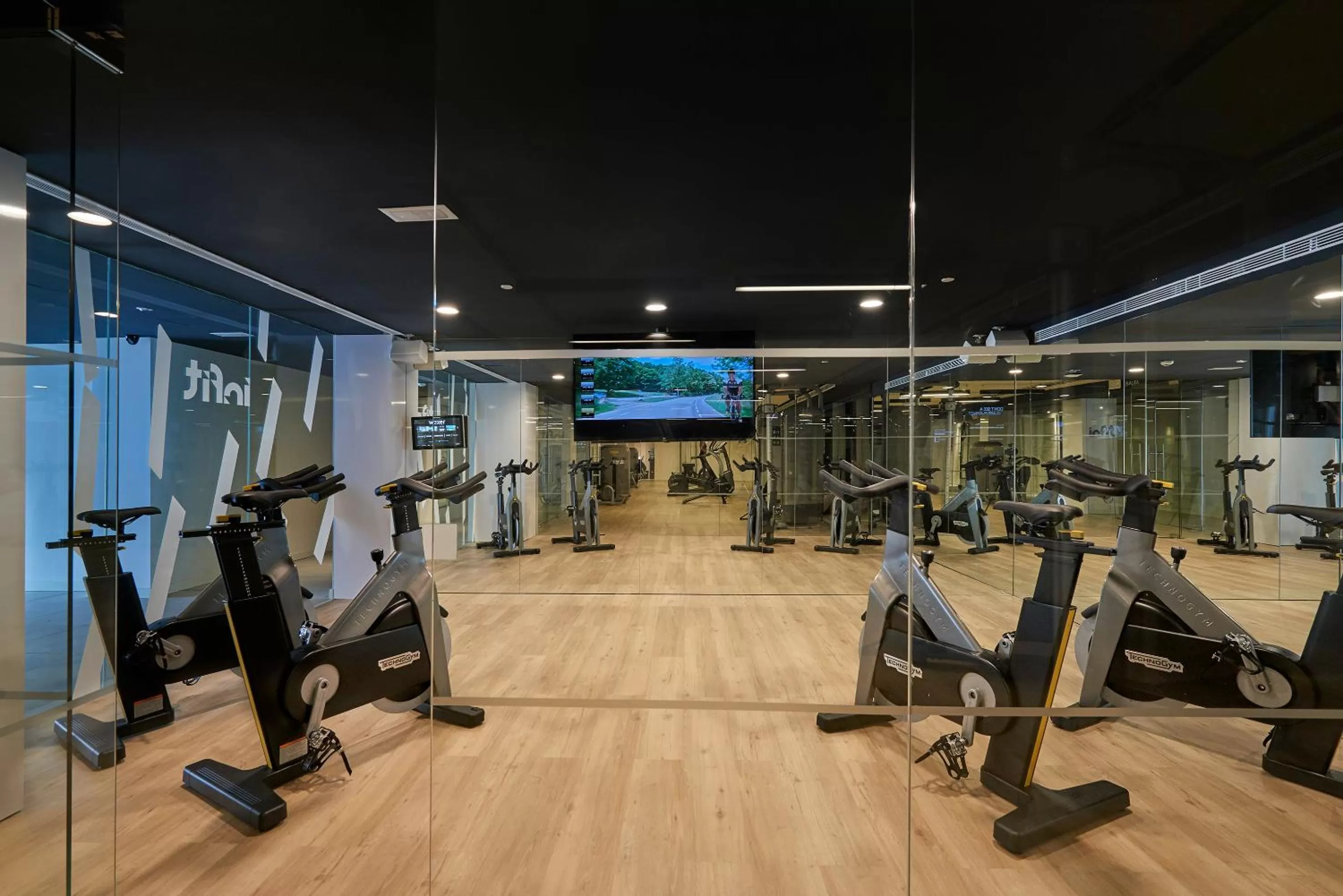 Fitness centre/facilities in INNSiDE by Meliá Palma Bosque