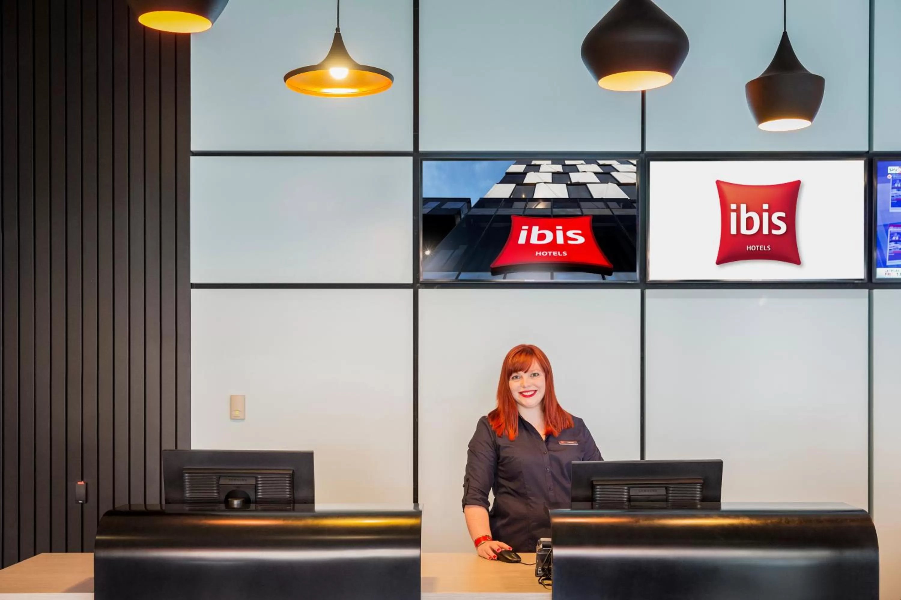 Lobby or reception in ibis Adelaide