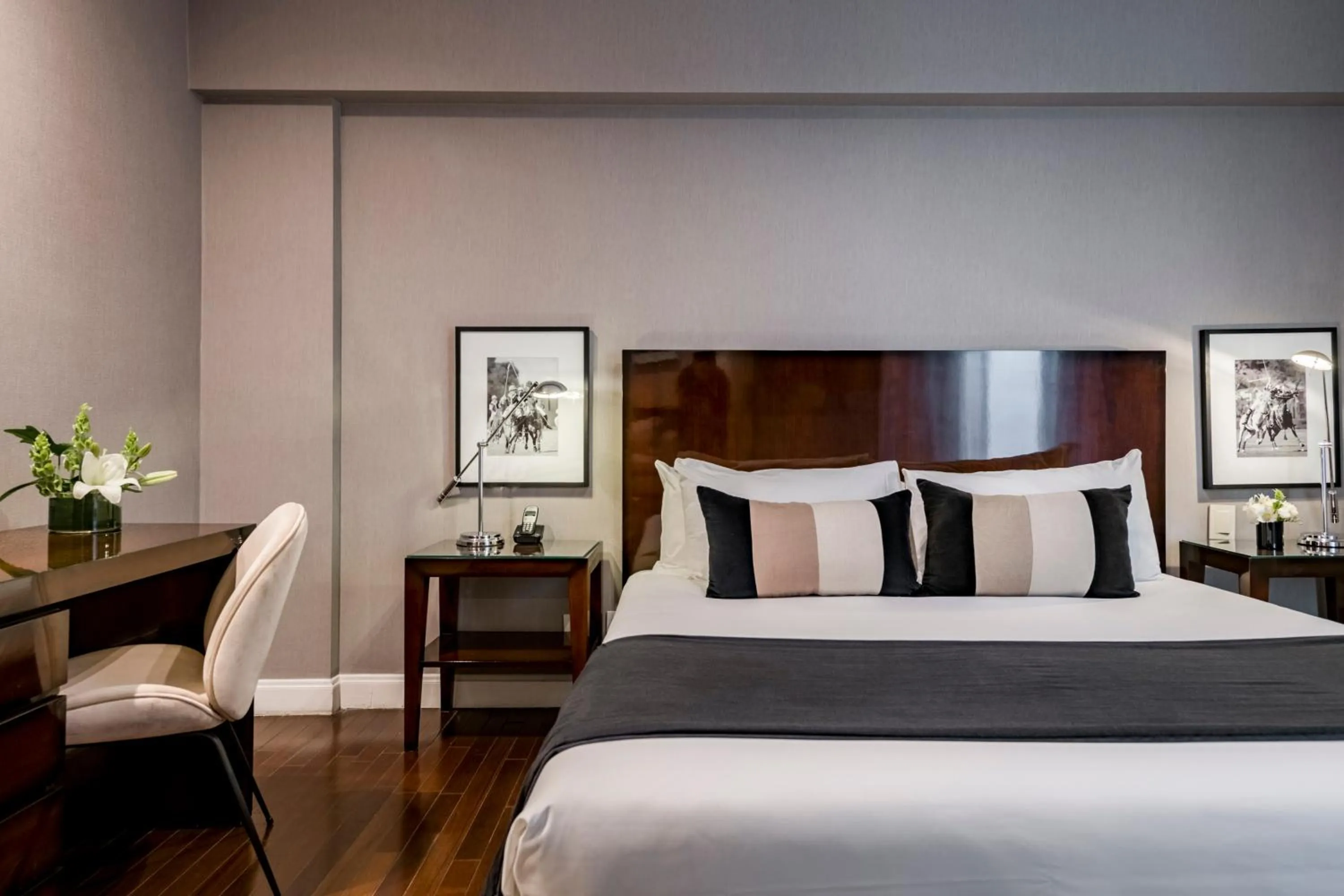 Photo of the whole room, Bed in CasaSur Recoleta