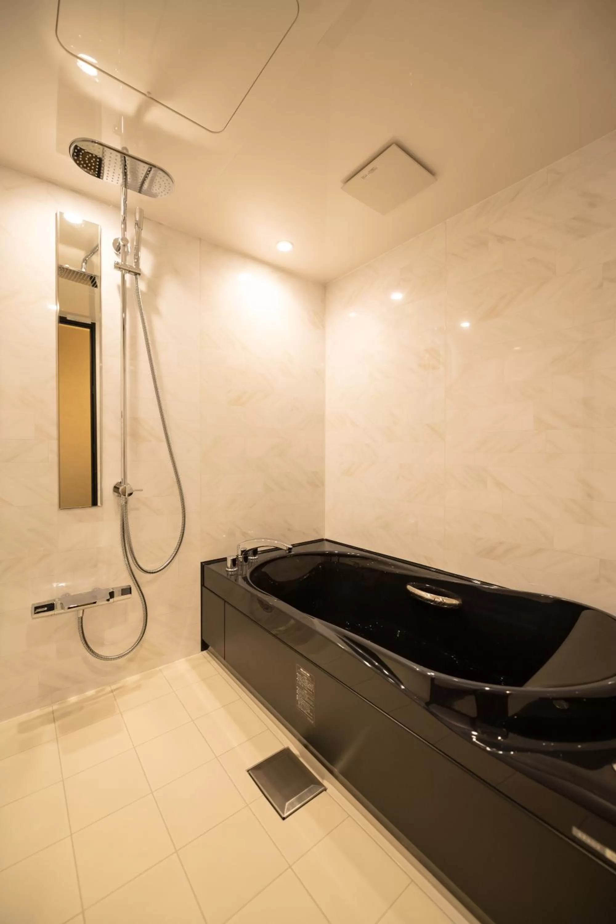 Shower in HOTEL SHIKISAI KYOTO