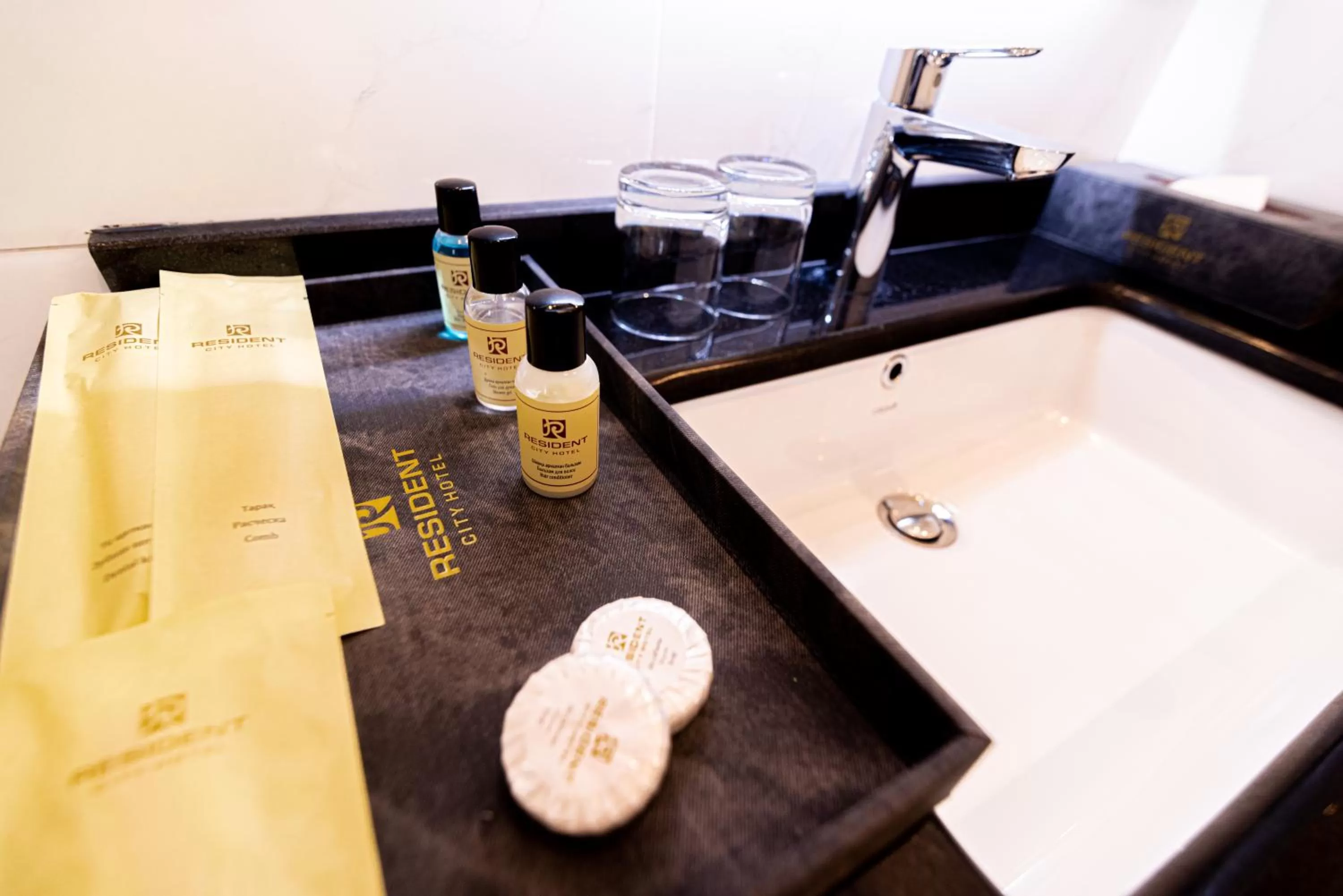 Shower in Resident City Hotel