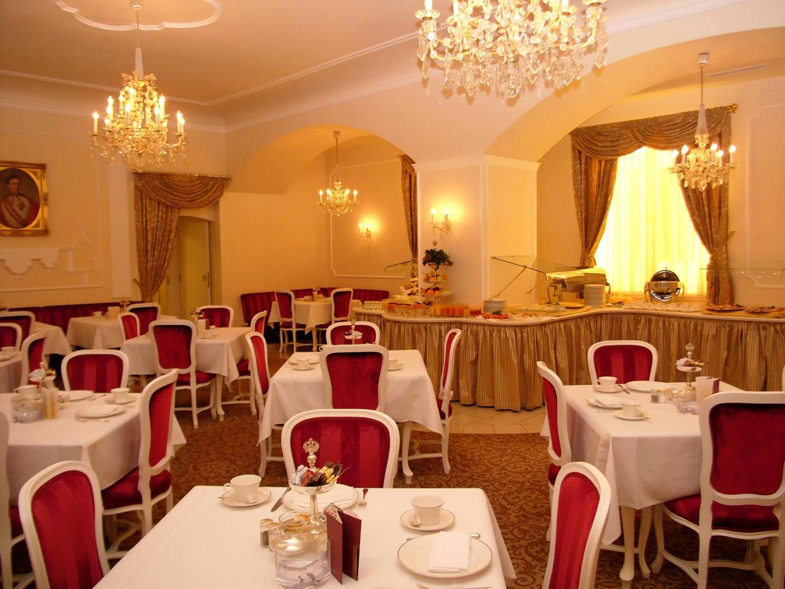 Restaurant/places to eat in Hotel Kaiserin Elisabeth