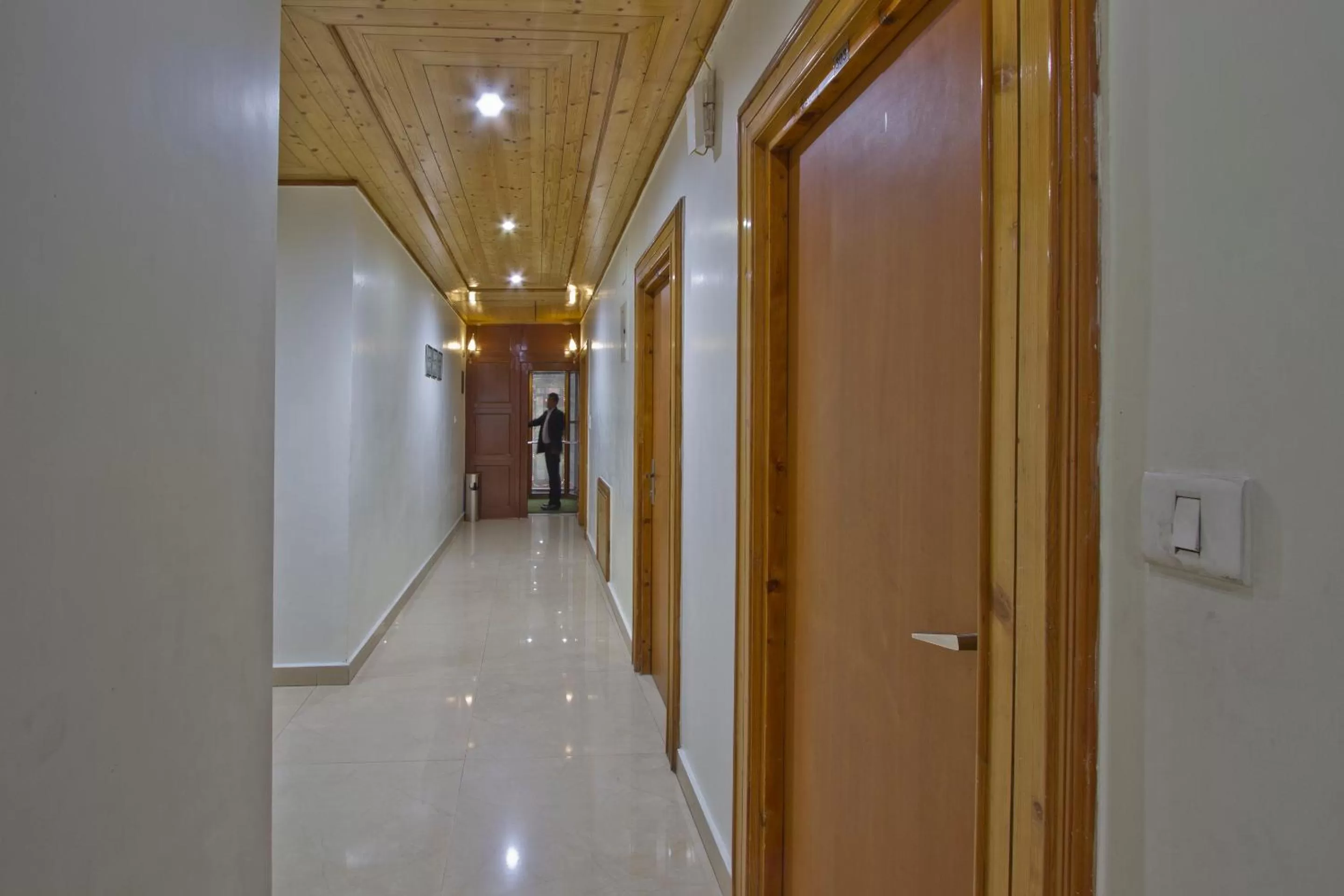 Floor plan in Hotel Broadways Inn