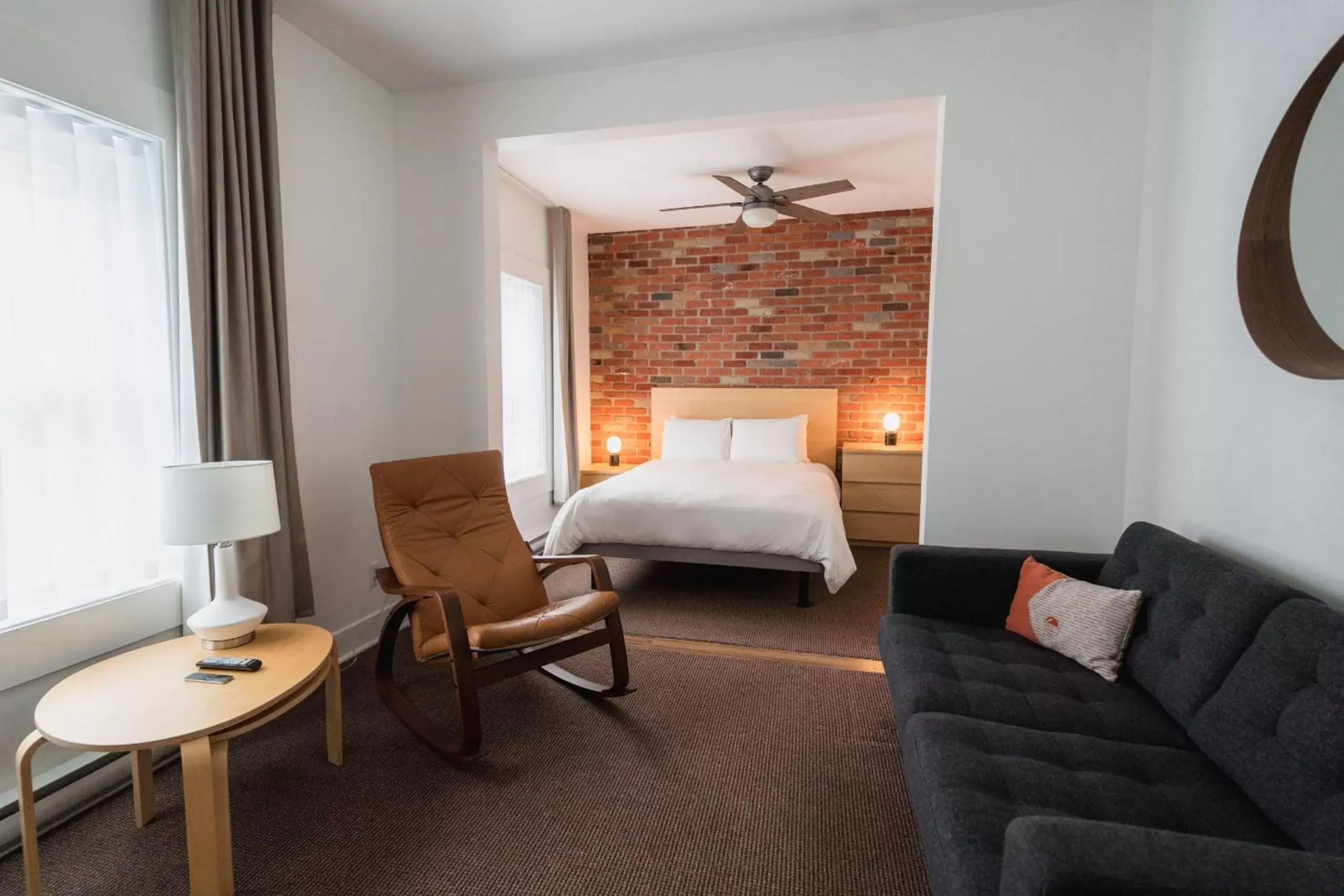 One-Bedroom Suite in Bed and Breakfast du Village BBV One-Bedroom Suite in Bed and Breakfast du Village BBV