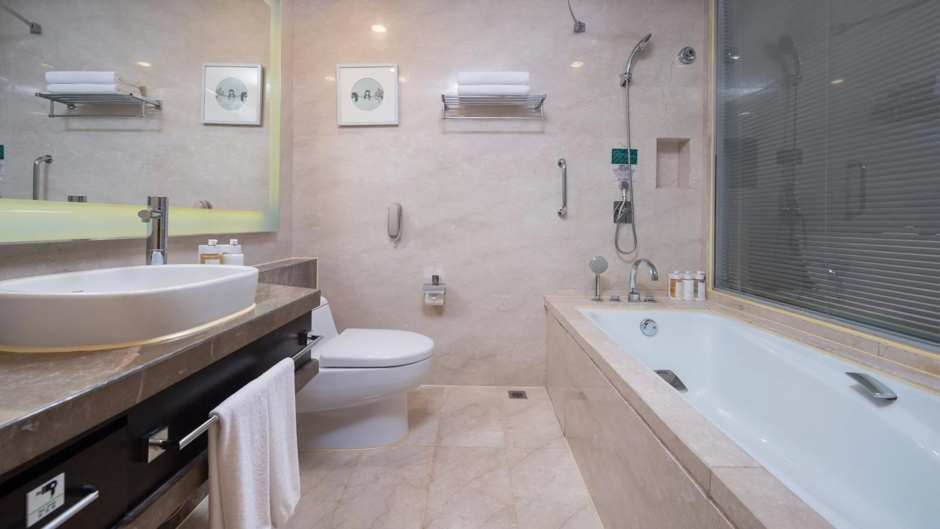 Bathroom in Holiday Inn Nanchang Riverside by IHG