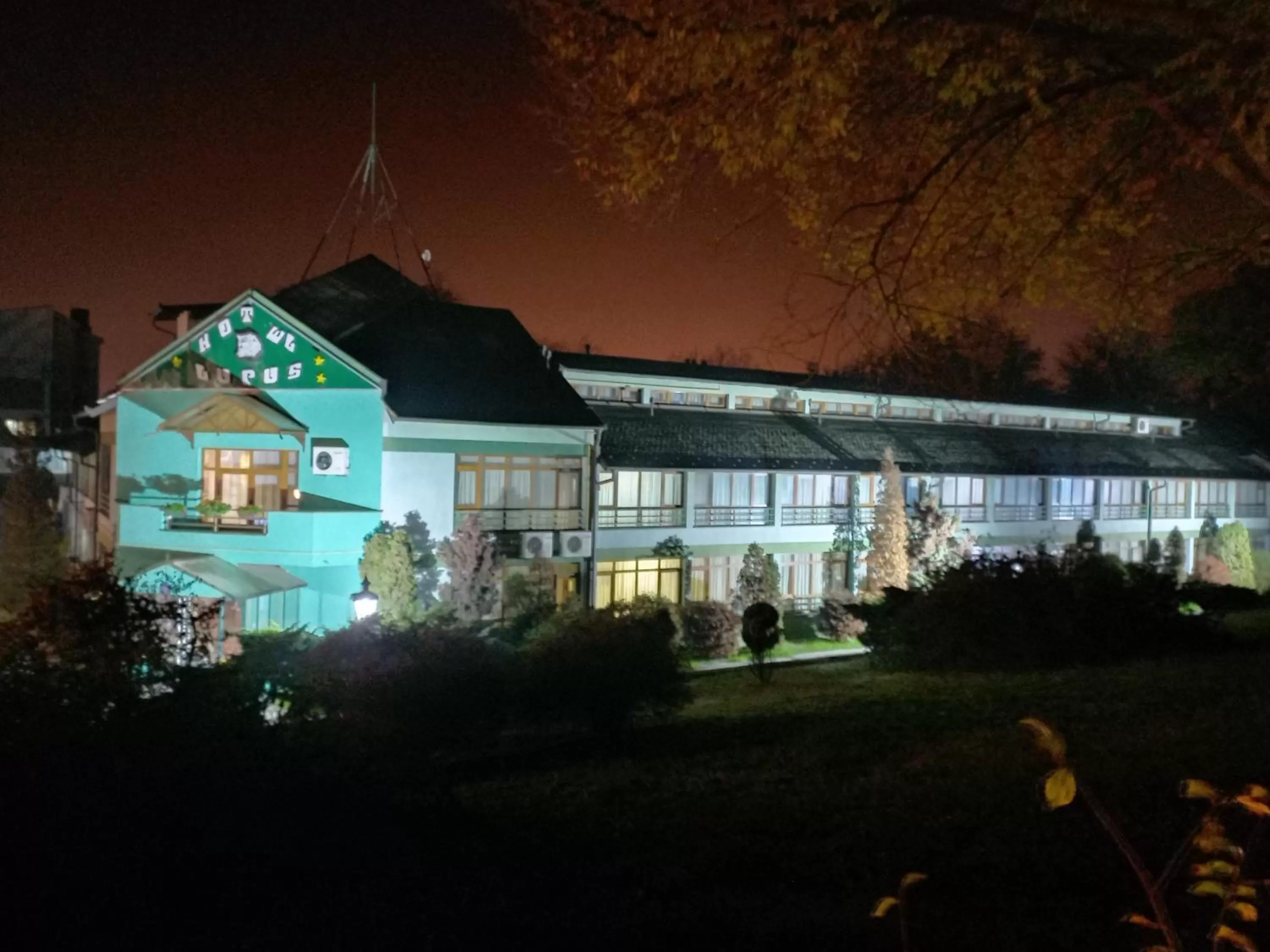 Property Building in Garni Hotel Lupus