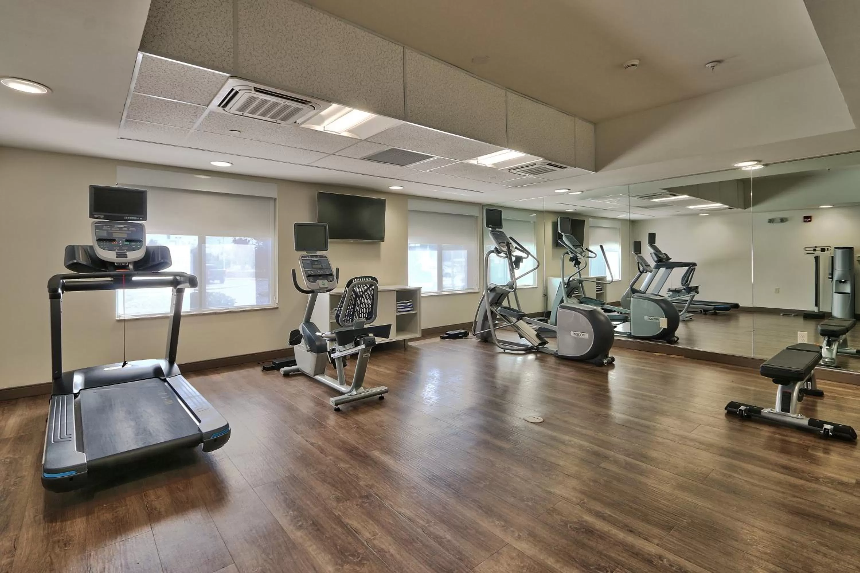 Fitness centre/facilities in Holiday Inn Express & Suites Albuquerque Historic Old Town by IHG