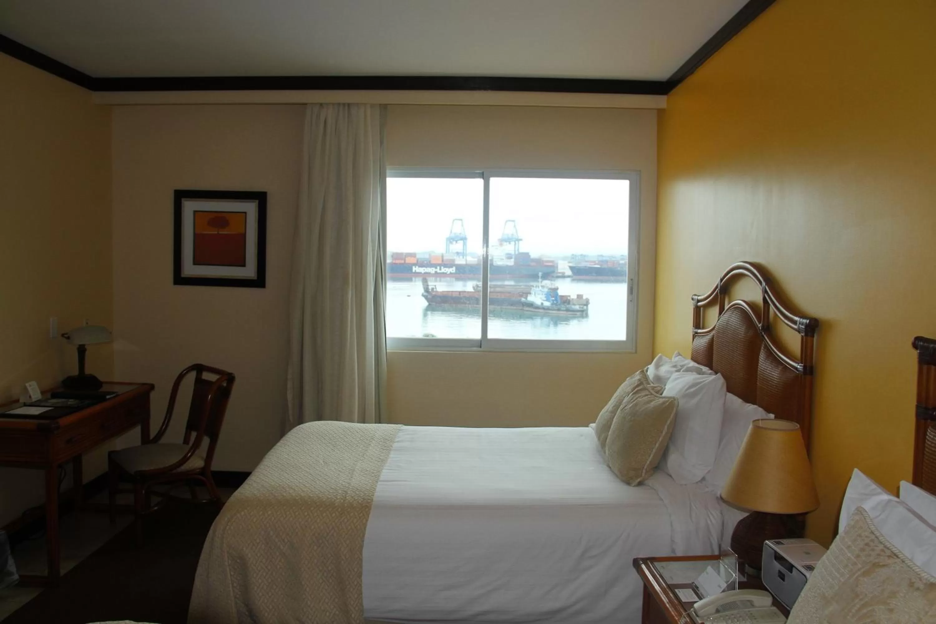 Bedroom, Bed in Radisson Colon 2,000 Hotel & Casino