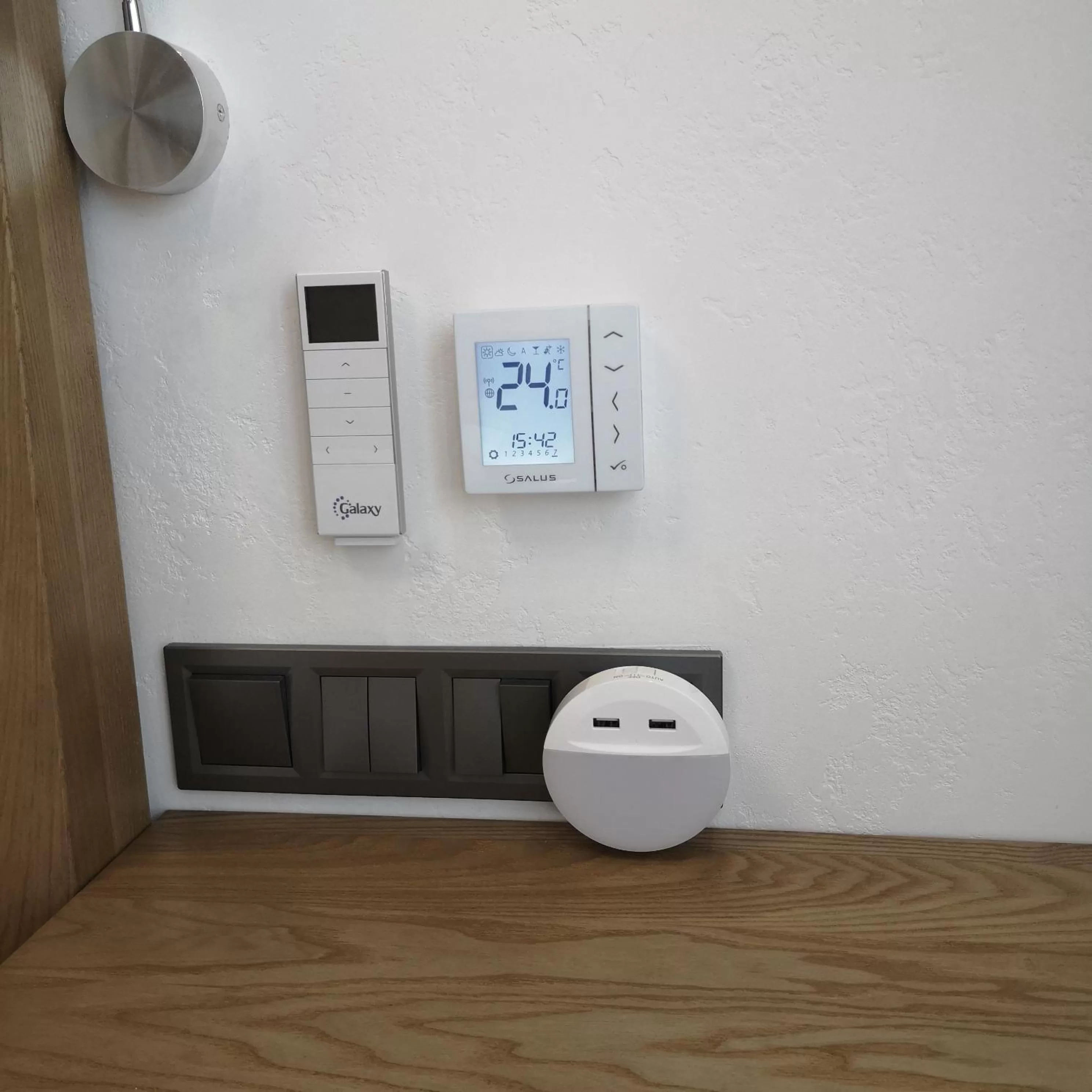 TV and multimedia, TV/Entertainment Center in ACCOMMODO192