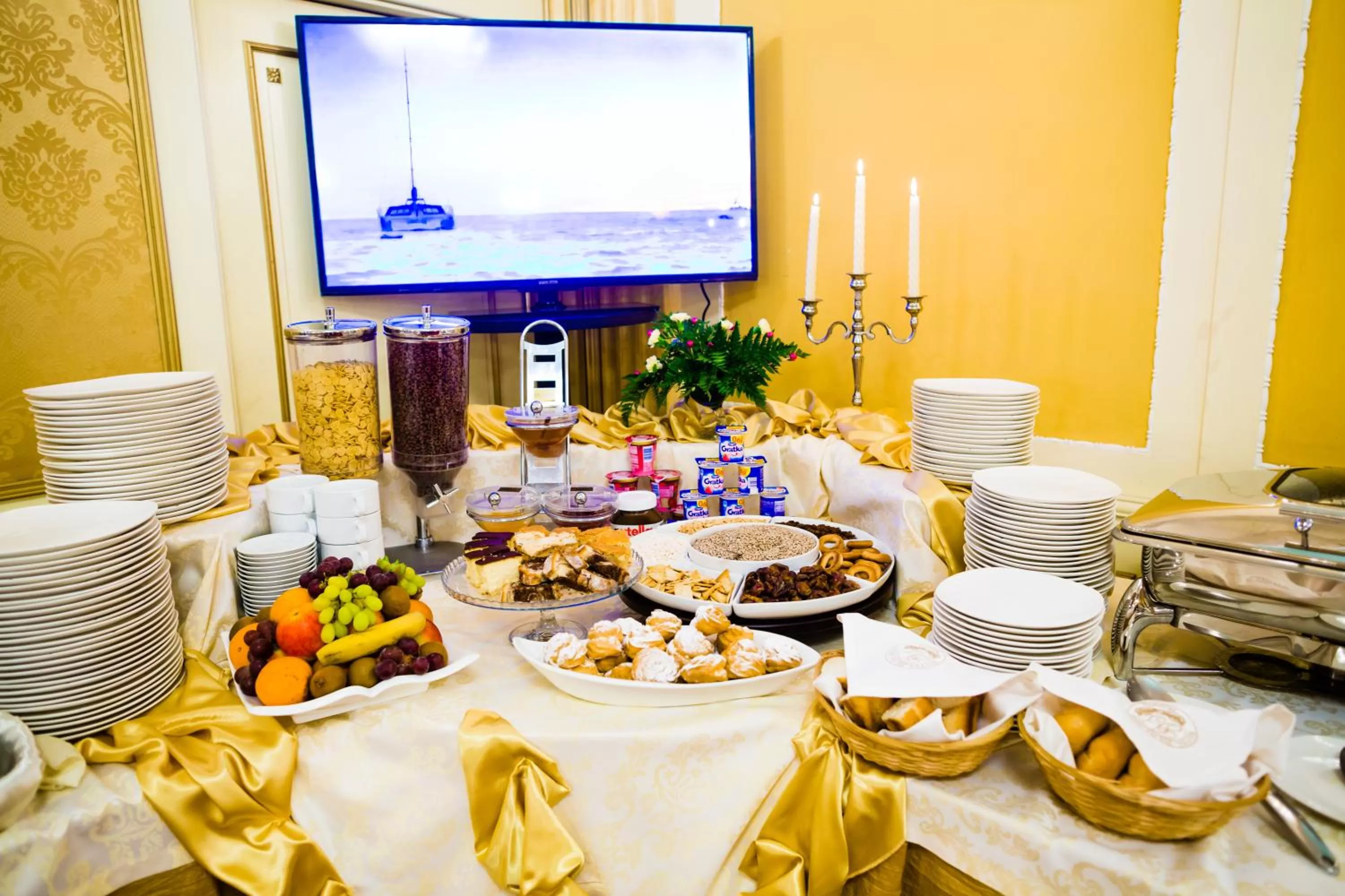 Breakfast in Spa Hotel Gloria Przemyśl