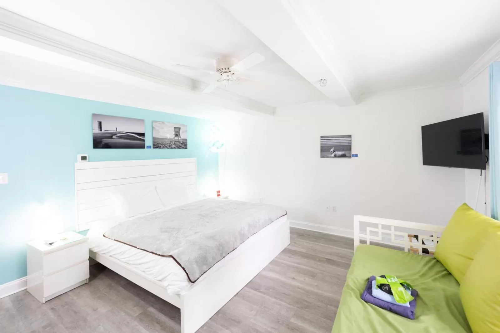 Bed in Canalside Inn