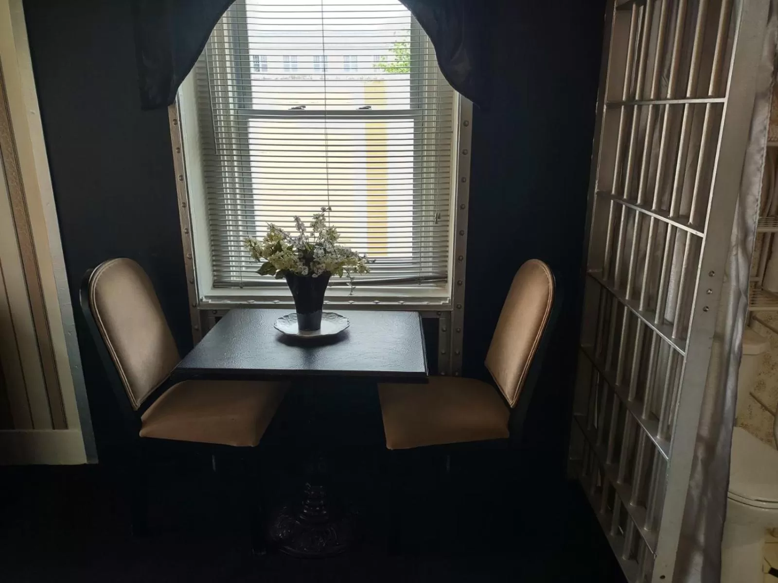 Seating area in The King George Inn