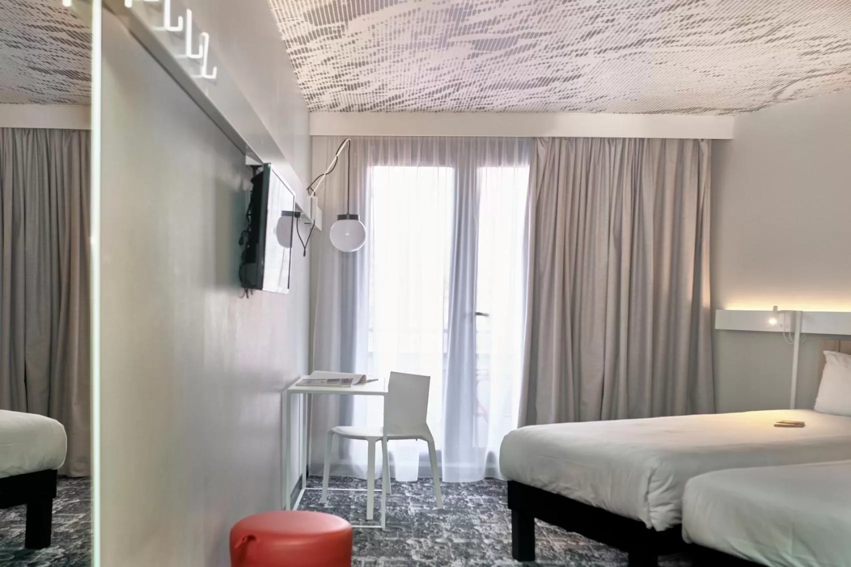 Bed in Ibis Annecy - Cran-Gevrier