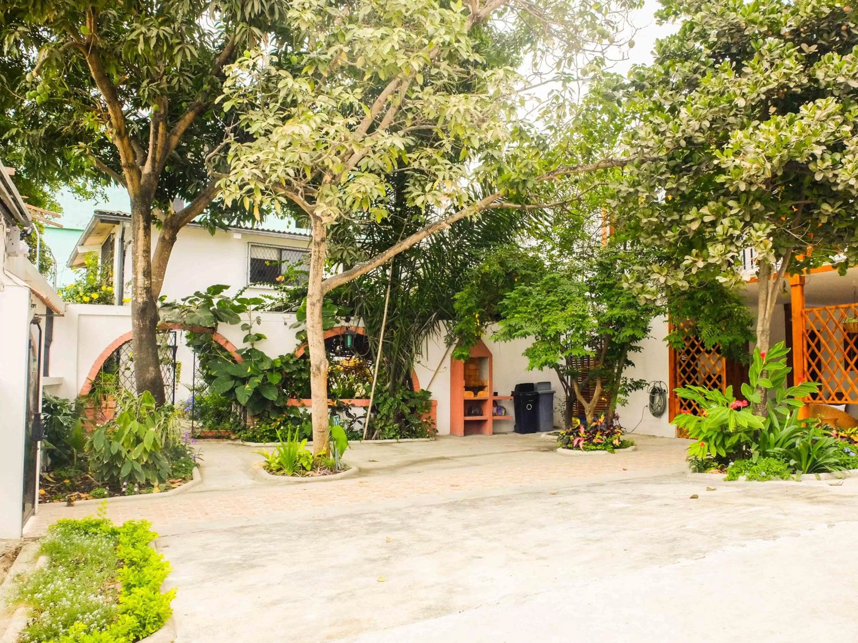 Patio, Property Building in Hotel Boutique Platanal