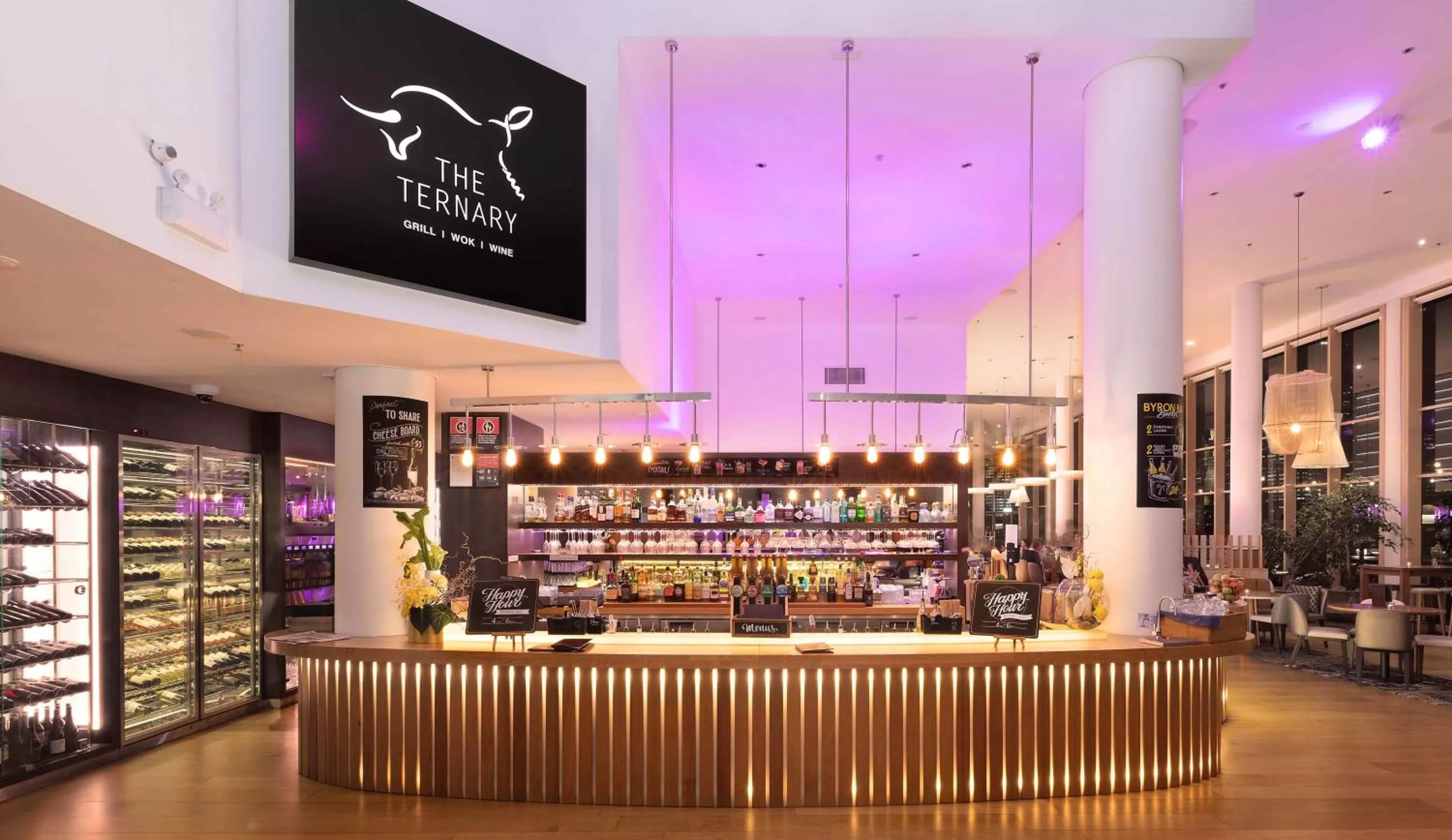 Restaurant/places to eat in Novotel Sydney Darling Harbour