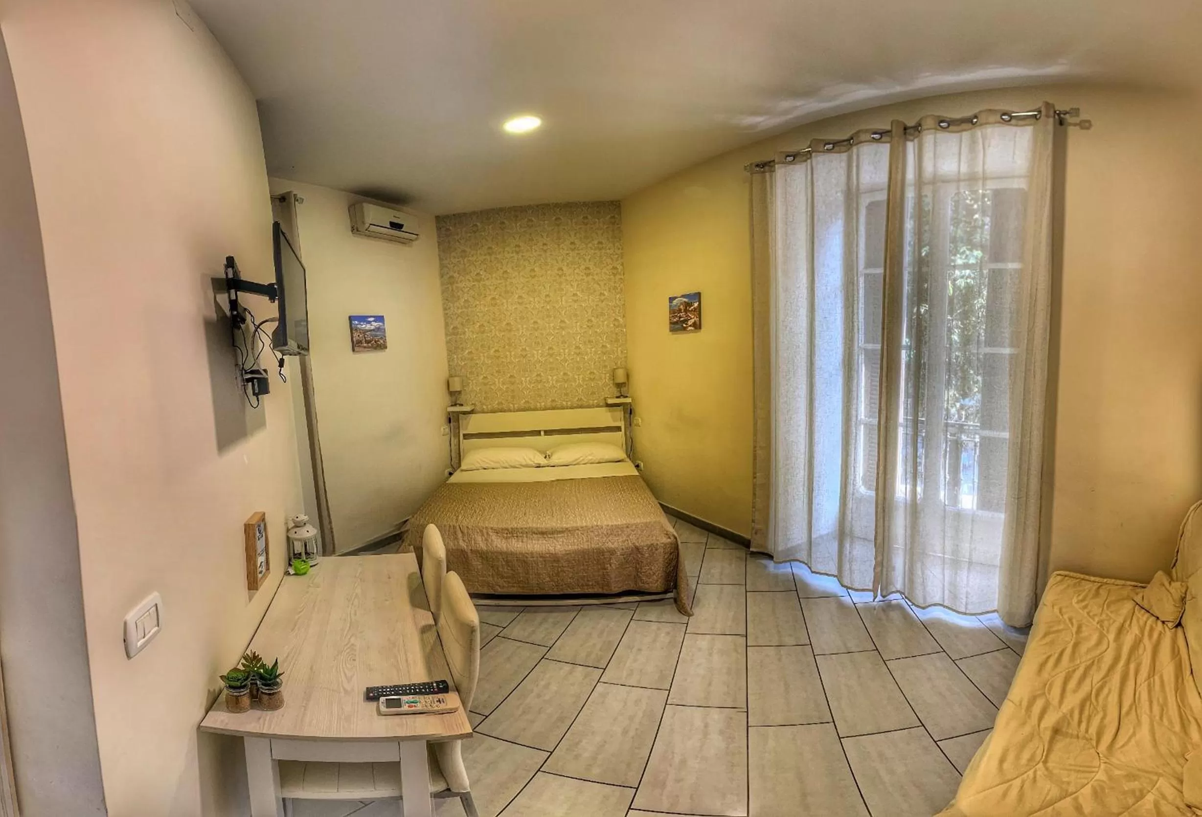 Bedroom, Bed in B&B 248