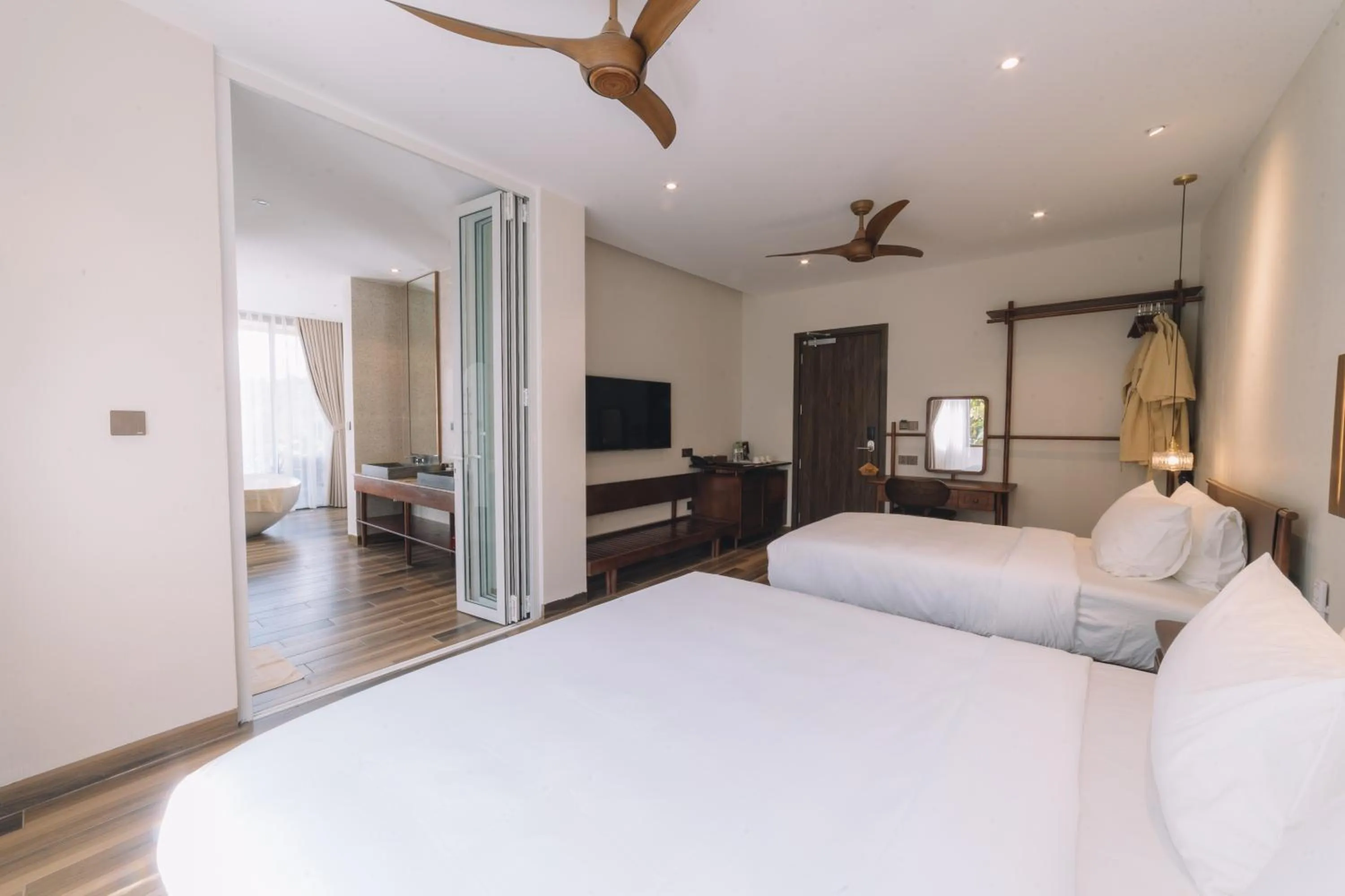 Photo of the whole room, Bed in Zen Valley Dalat