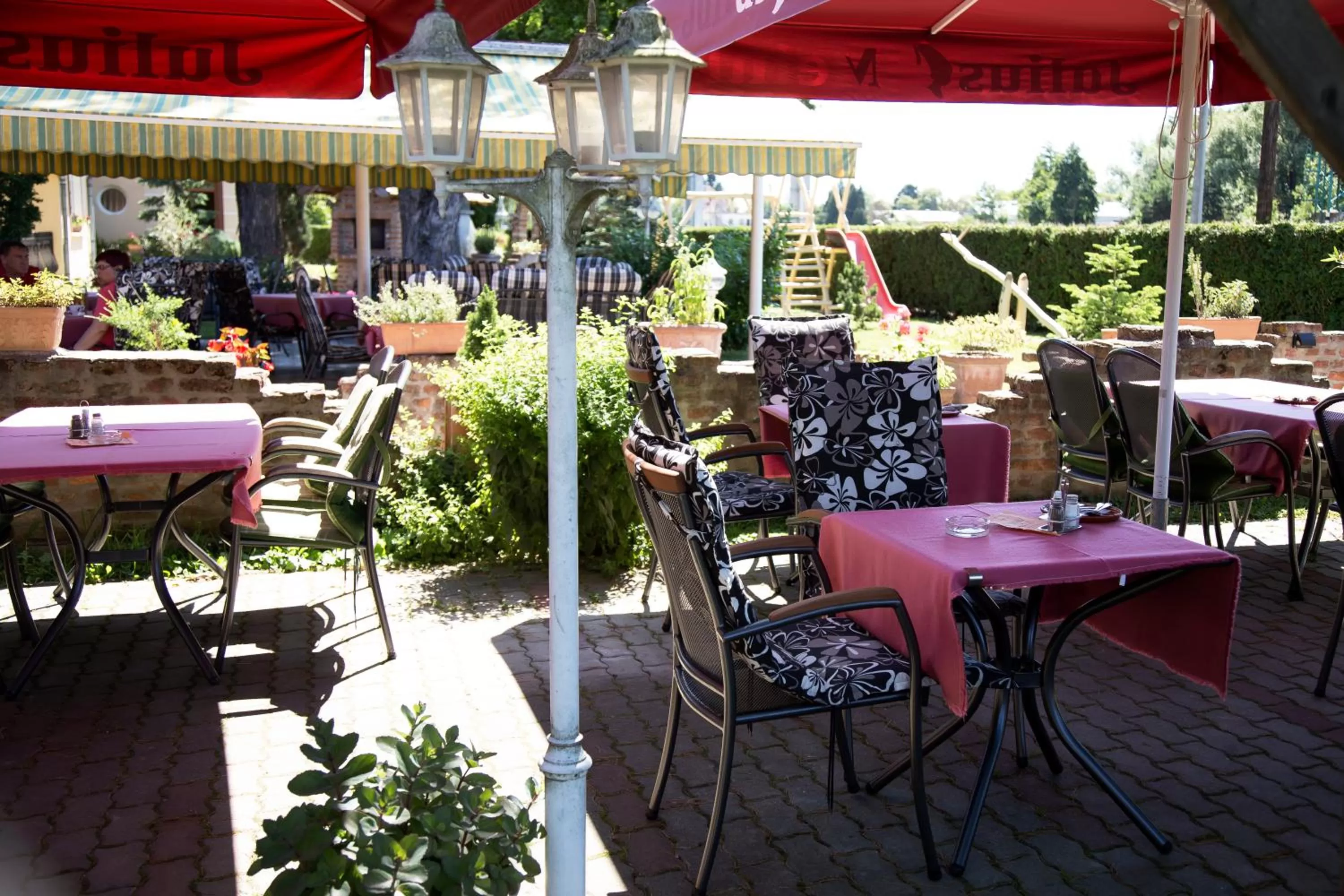 Restaurant/Places to Eat in Hotel Zéta