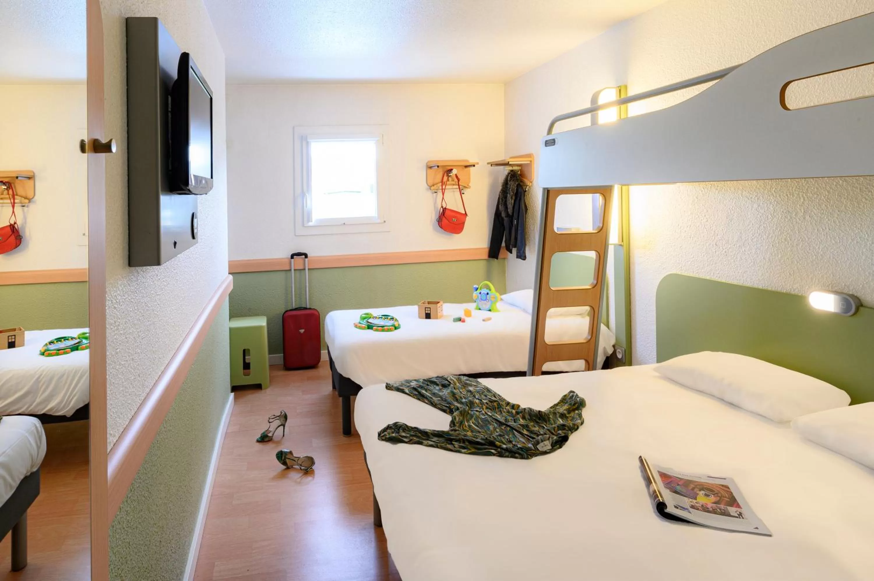 Photo of the whole room, Bed in Ibis budget Saint-Étienne stade