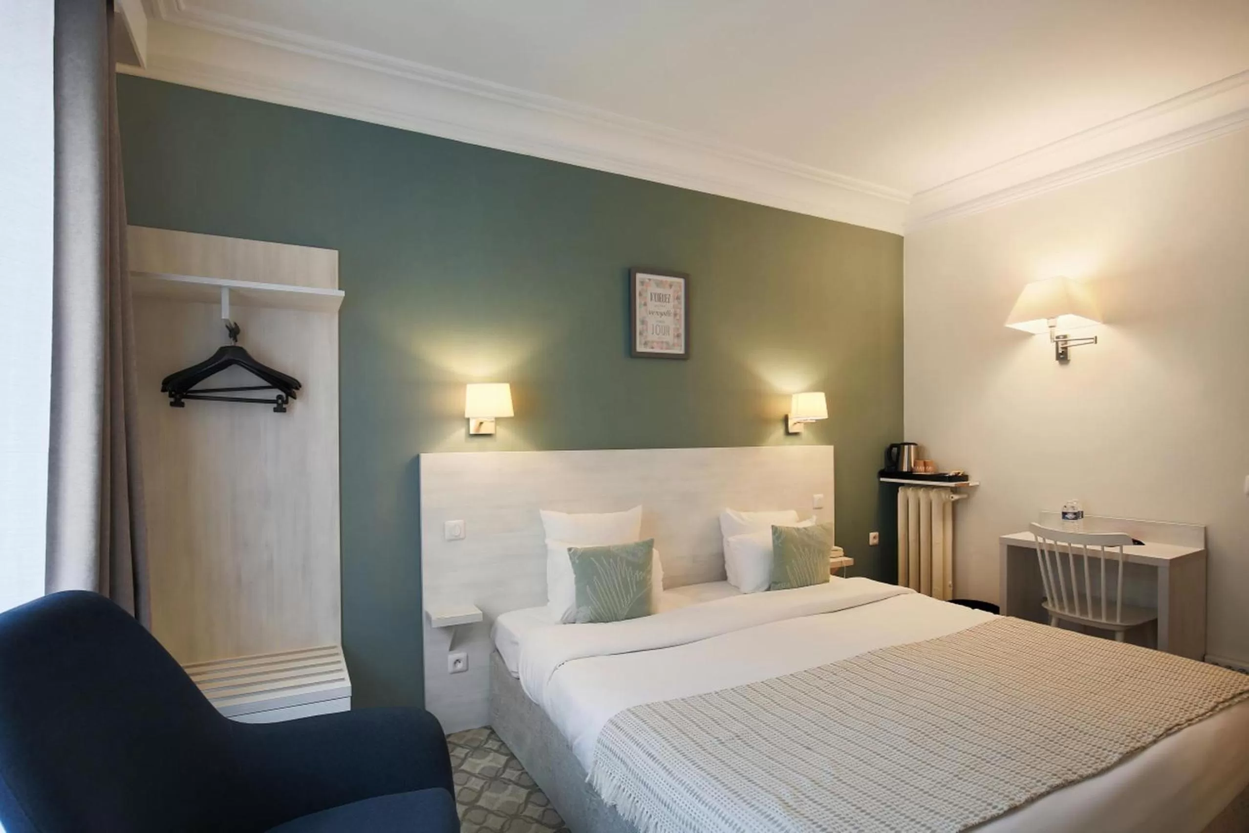 Bed in Grand Hôtel Des Gobelins