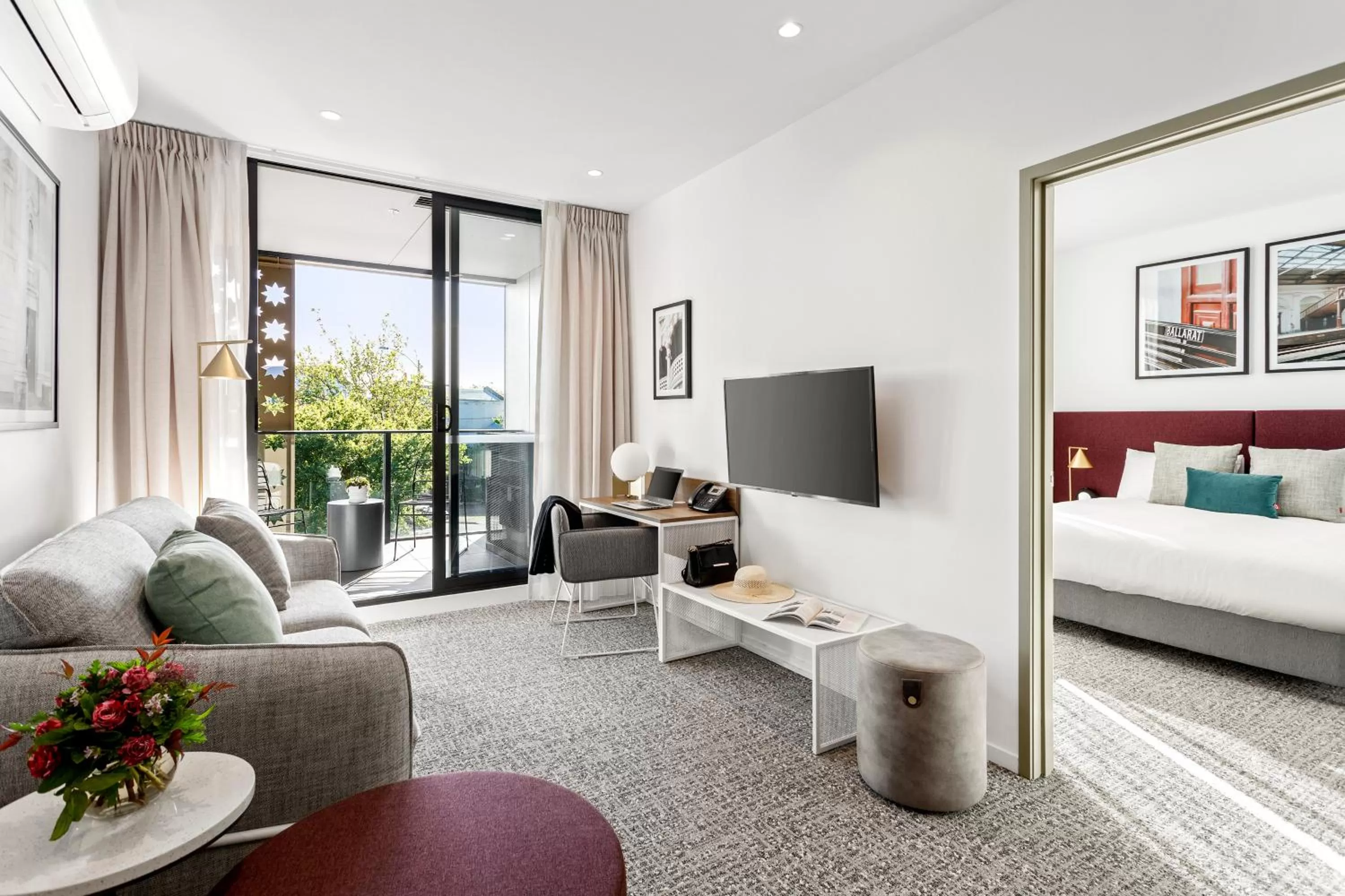 TV and multimedia, Bed in Quest Ballarat Station