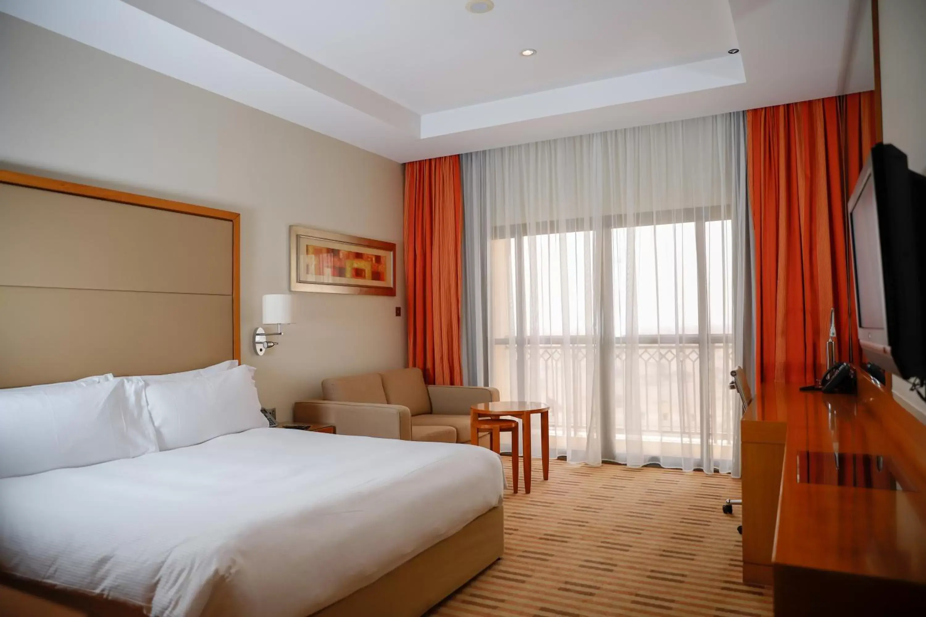 King Room with Customized Disabled Balcony in Crowne Plaza Sohar by IHG King Room with Customized Disabled Balcony in Crowne Plaza Sohar by IHG